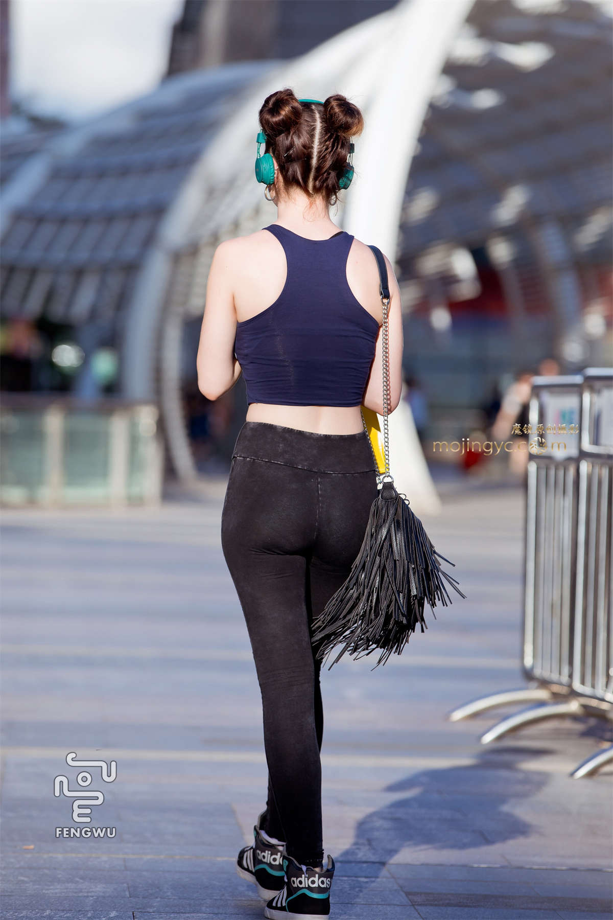 紧身裤，运动鞋，洋妞（12）-日更街拍