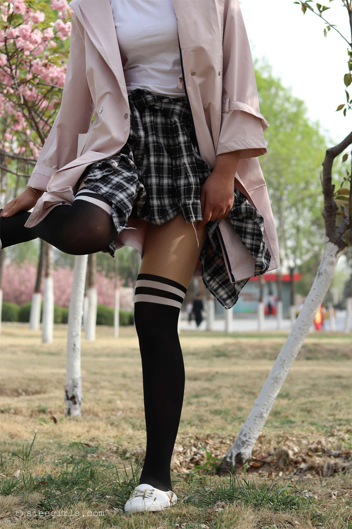 图片[2]-SIEE丝意新刊 NO.063 曦曦 学生袜-日更街拍