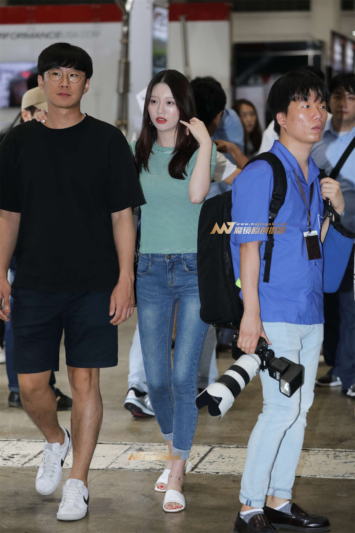 [辉辉赛贴-韩国改装车展]极品肤白貌美女友-日更街拍