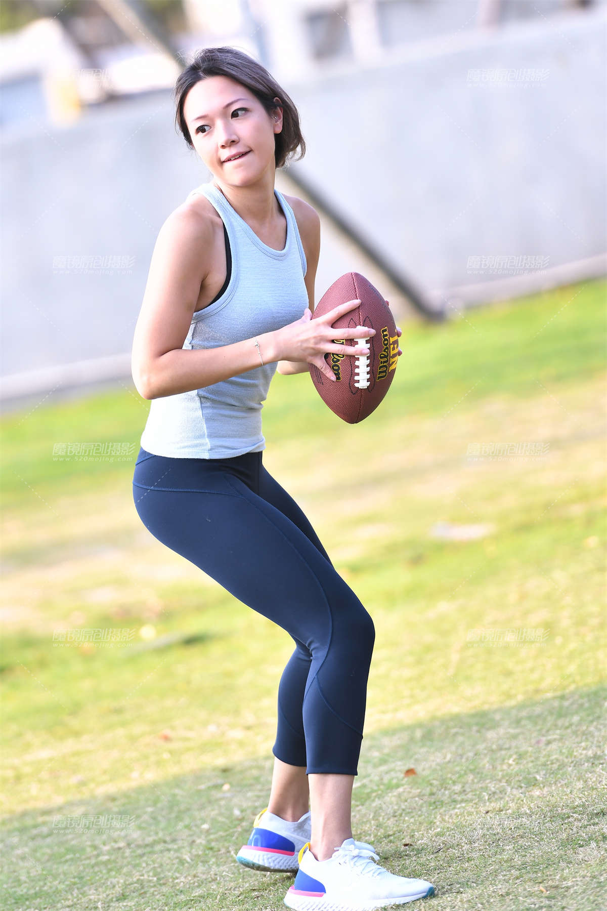 【咔喳赛贴】女投手玩得投入-日更街拍