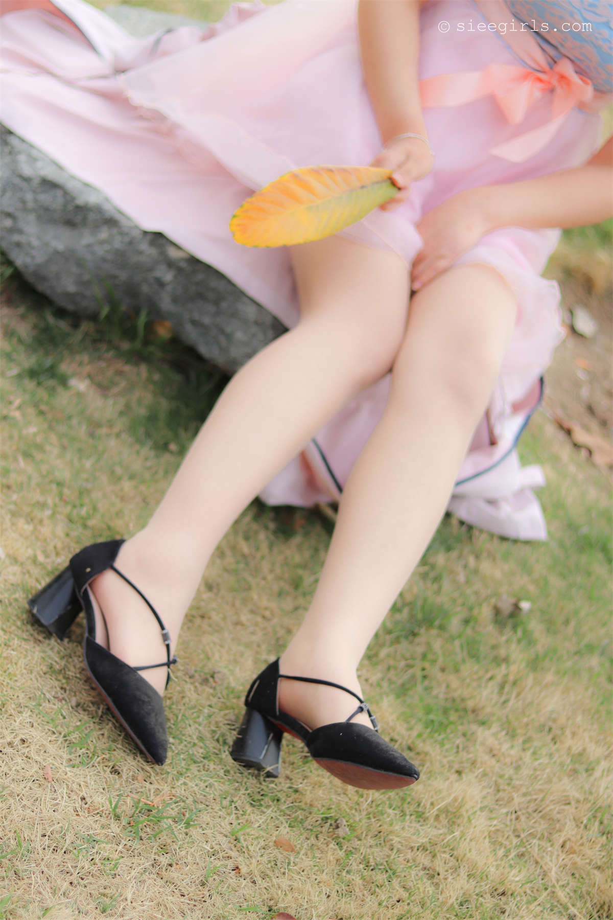 SIEE丝意新刊 NO.065 曦曦 小确幸-日更街拍