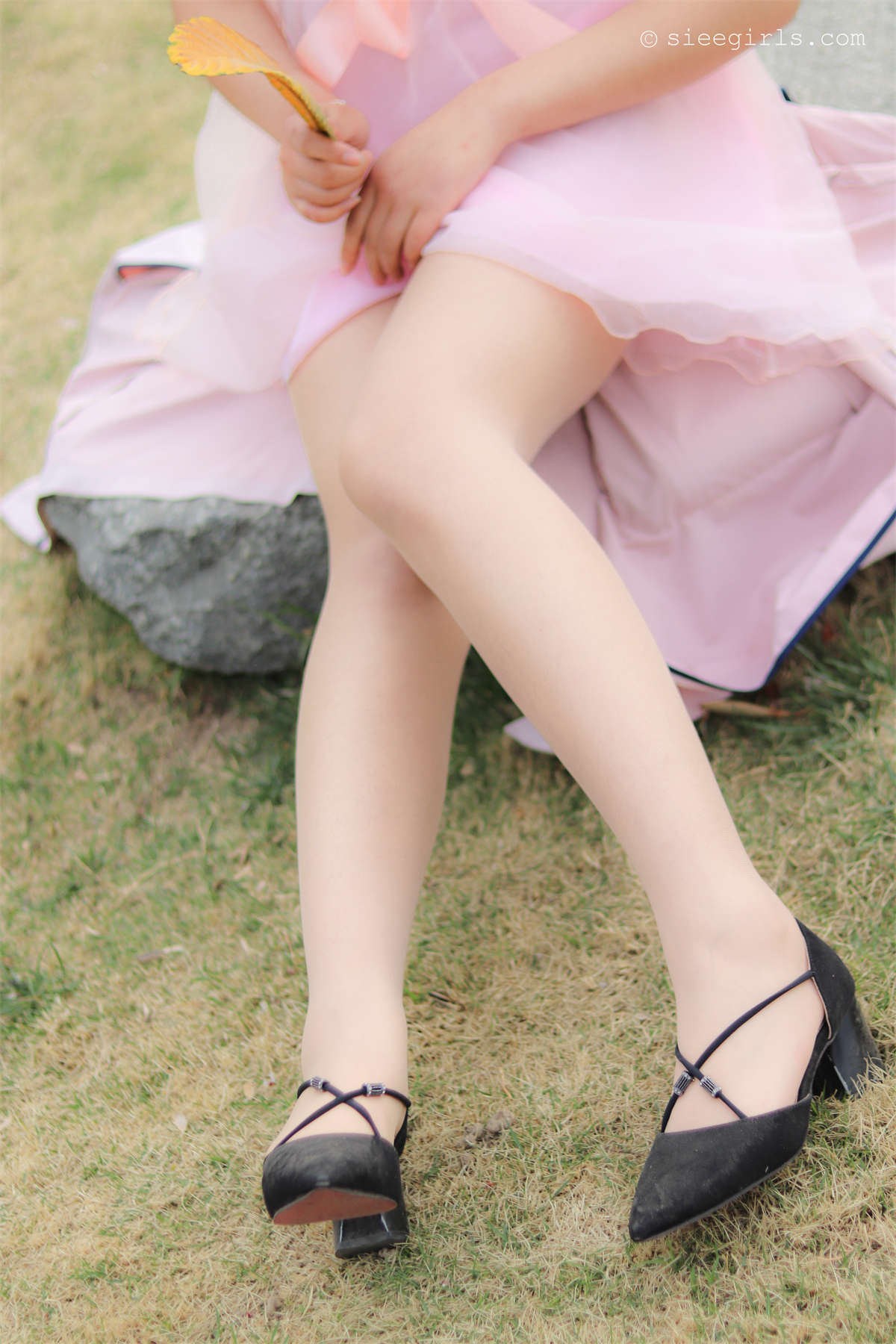 图片[2]-SIEE丝意新刊 NO.065 曦曦 小确幸-日更街拍