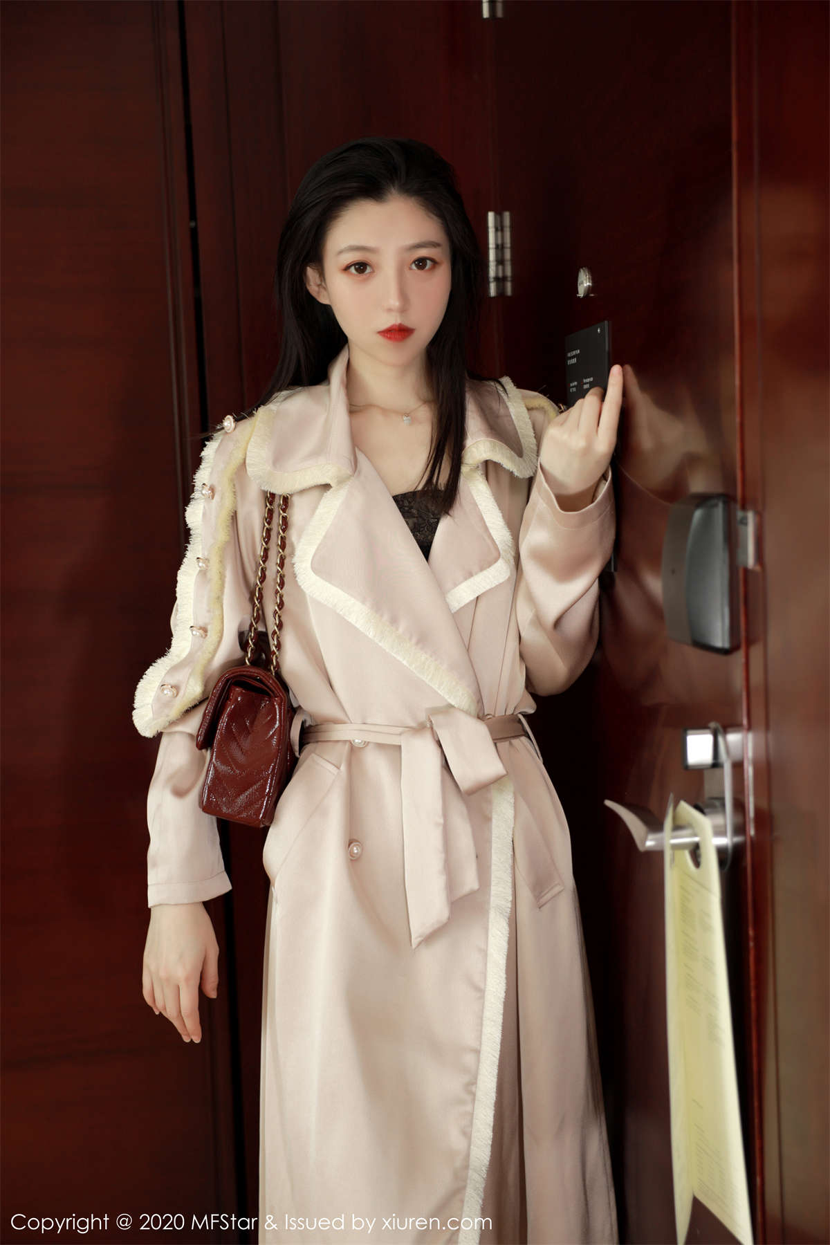 图片[2]-MFStar模范学院 2020.05.08 VOL.325 言沫-日更街拍