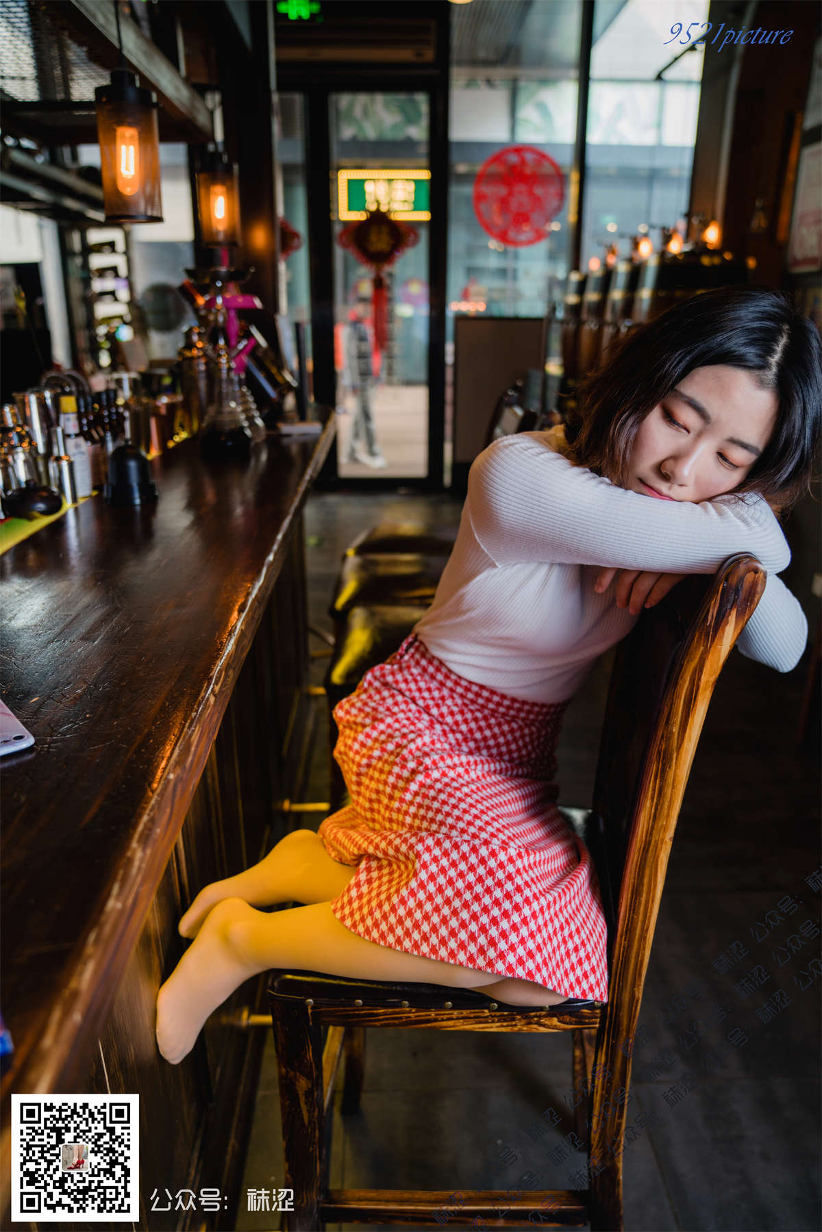 图片[2]-袜涩写真 VOL.024 雪梨复古套装天鹅绒丝袜-日更街拍