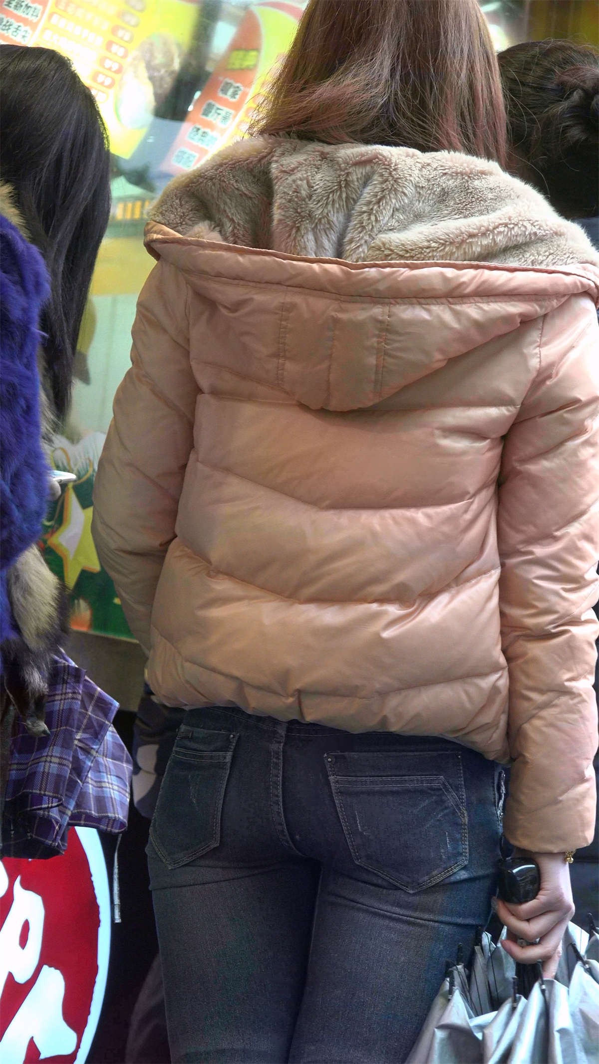 图片[2]-极品宽超紧身牛仔裤-日更街拍