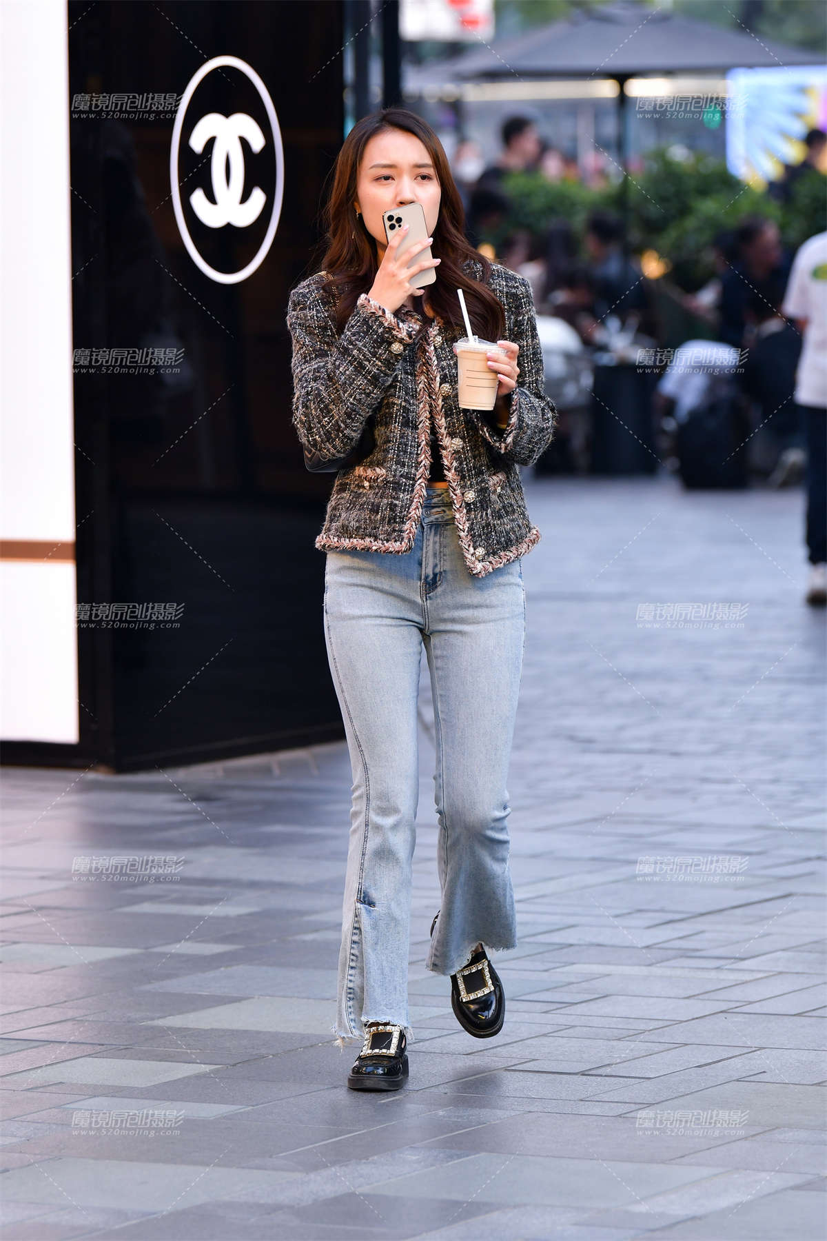 图片[2]-★浅色牛仔裤美女-日更街拍