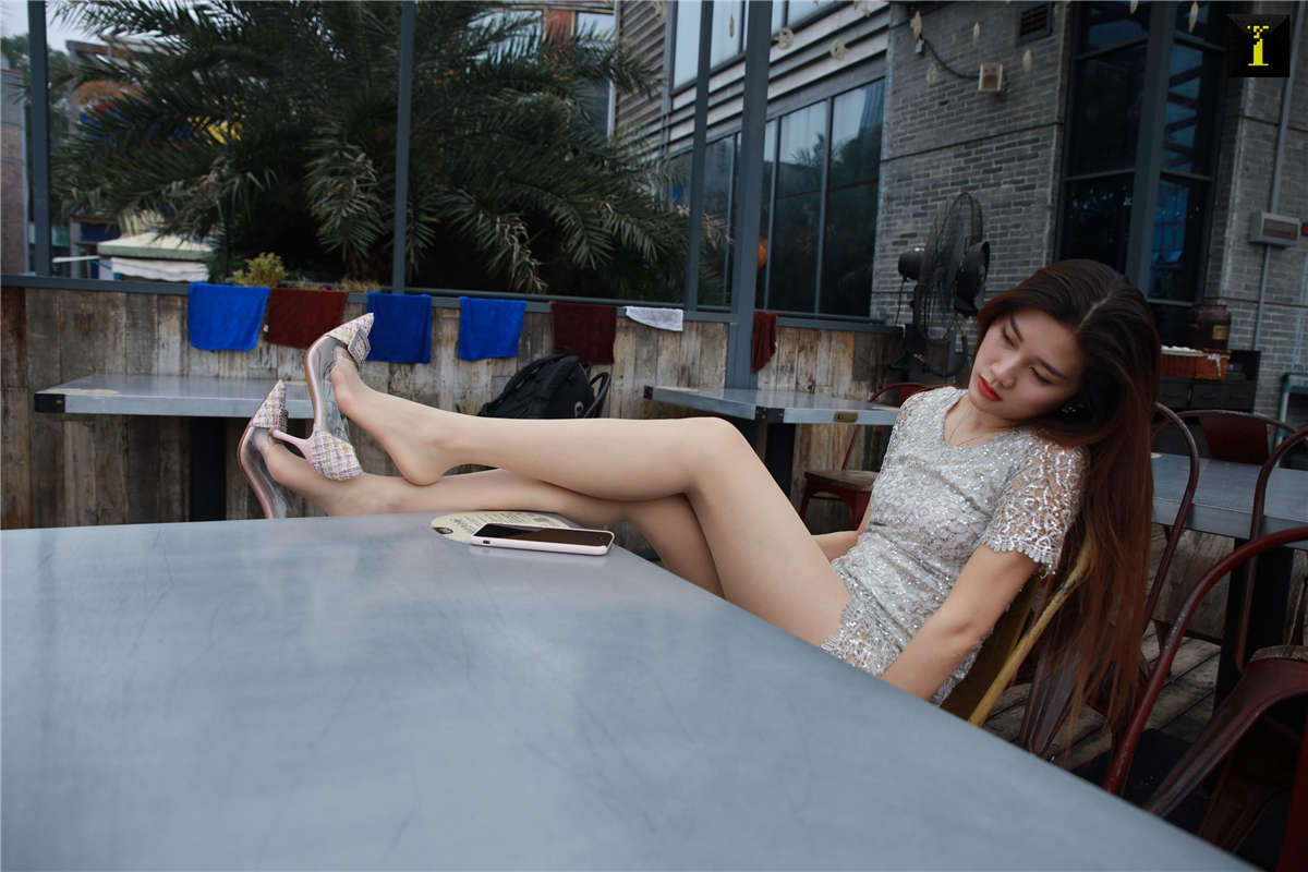 IESS异思趣向 丝享家634期：羽西 雾里的羽西姐姐-日更街拍