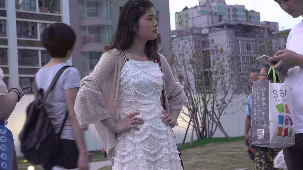 图片[2]-美足凉高跟MM-日更街拍