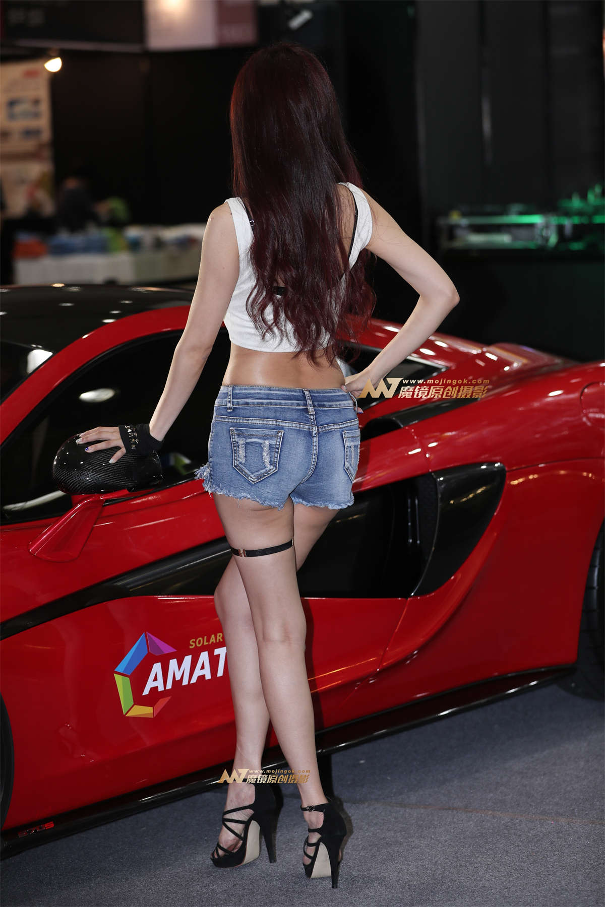 图片[2]-[辉辉赛贴-韩国改装车展]可爱的热裤车模-日更街拍