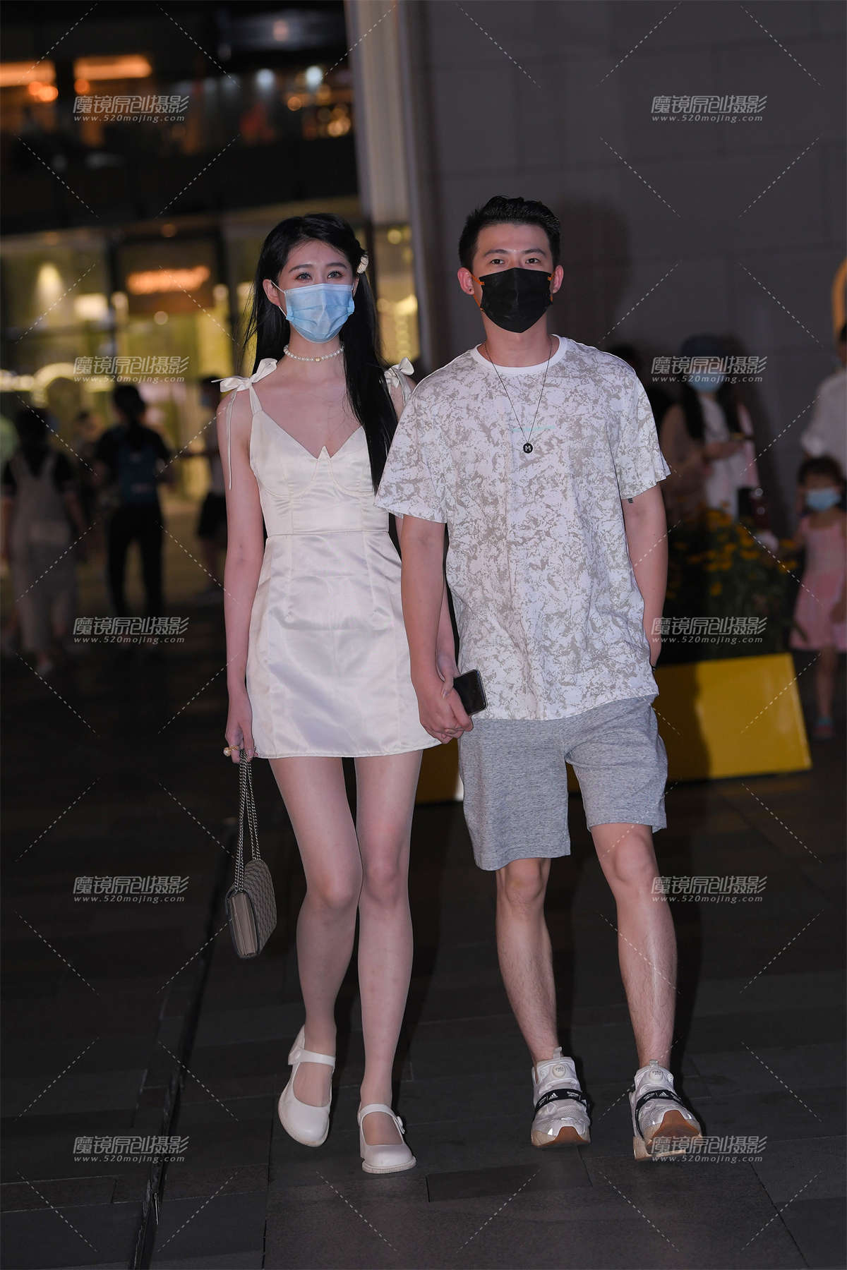 情人节快乐-美腿丝袜女友-日更街拍