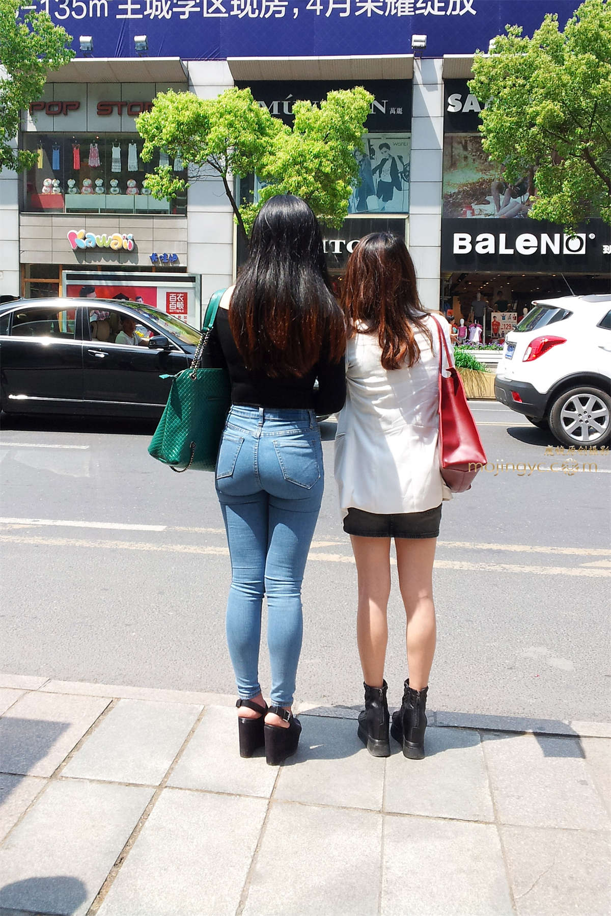 图片[2]-手机拍摄高腰蓝臀妹子-（10P）-日更街拍