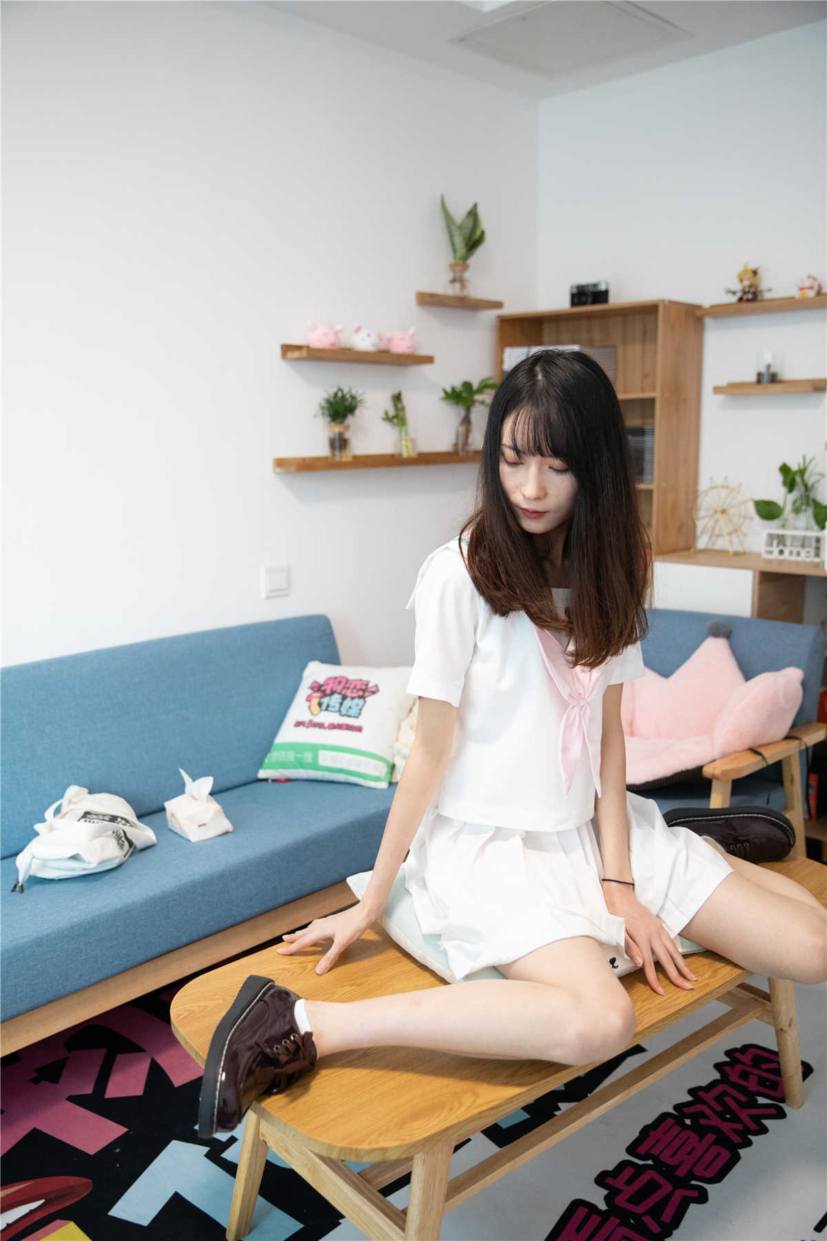 物恋传媒 NO.570期： 猫耳-金色的心-日更街拍