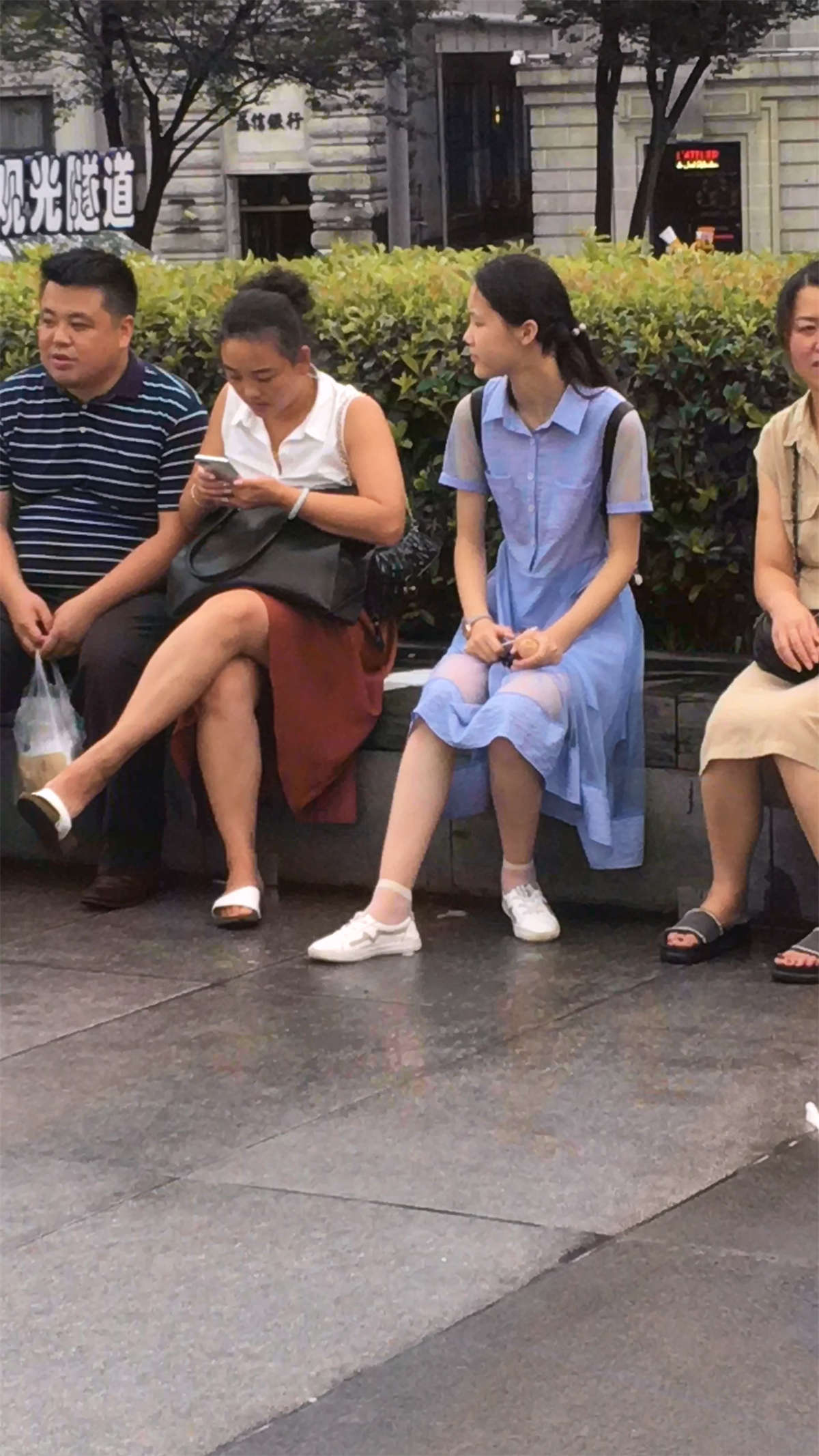 图片[2]-蓝裙MM-日更街拍