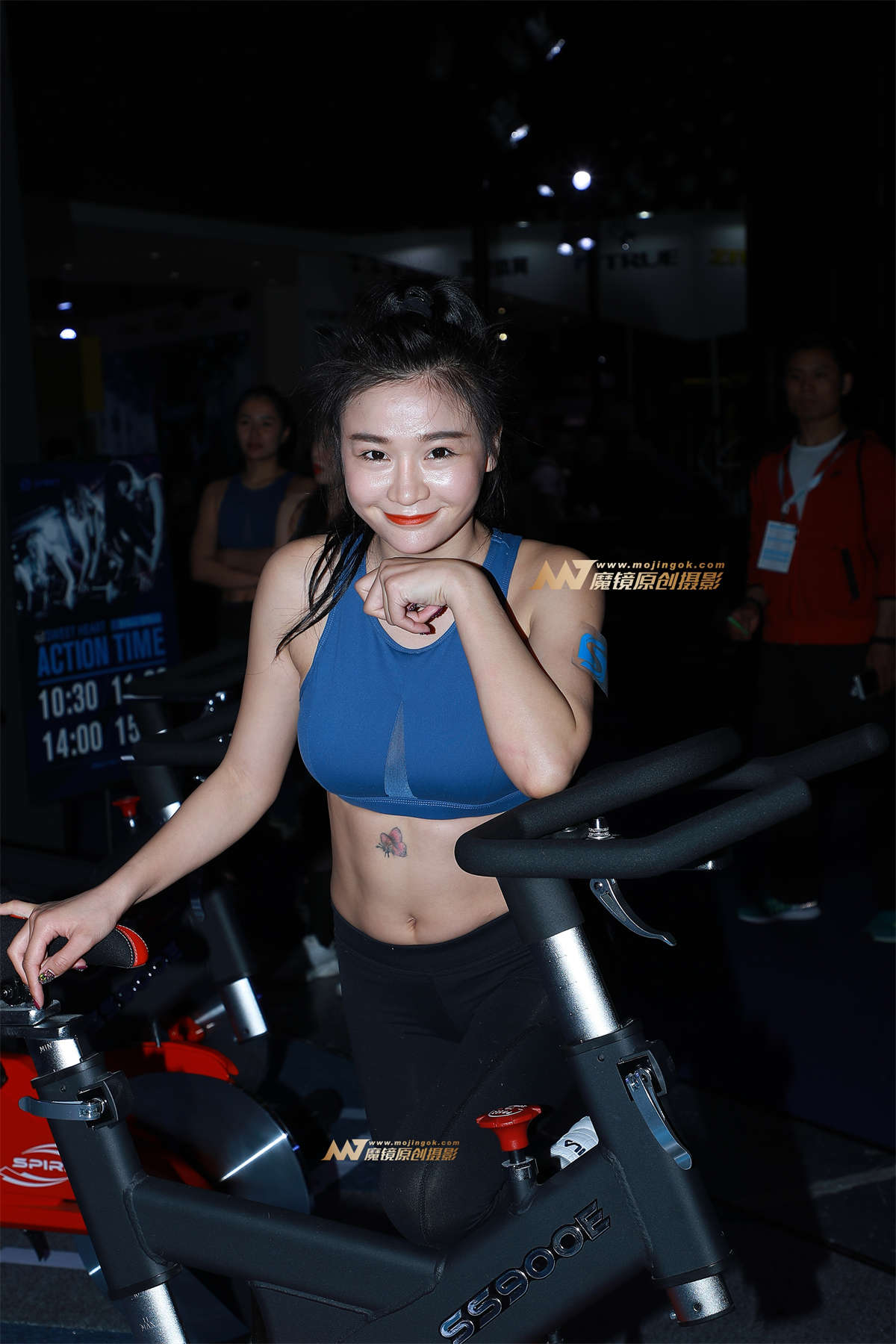 【街拍之魂赛帖】B28、婀娜多姿的身段-日更街拍