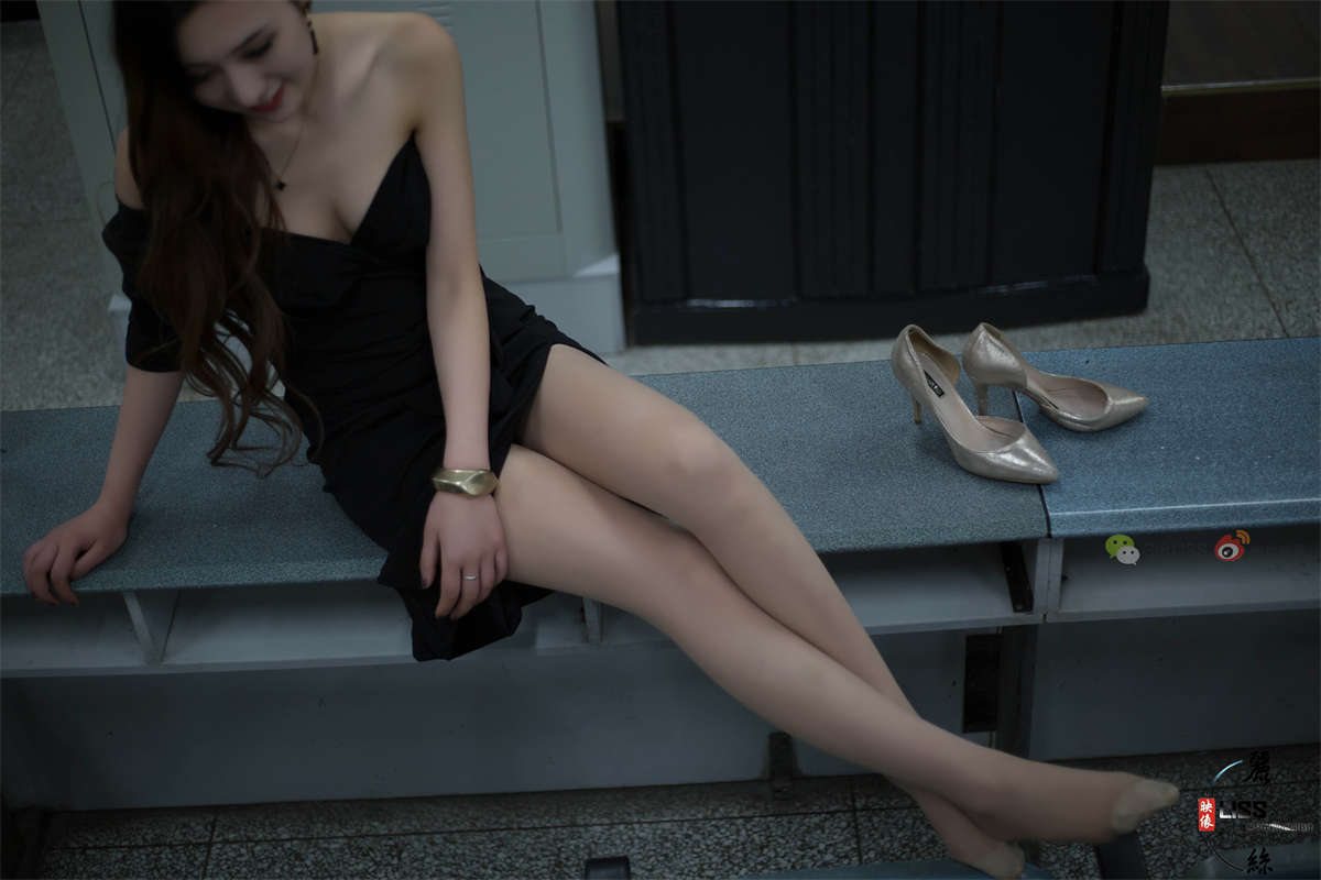 图片[2]-LISS丽丝映像 NO.092 播音系张敏 教师-日更街拍