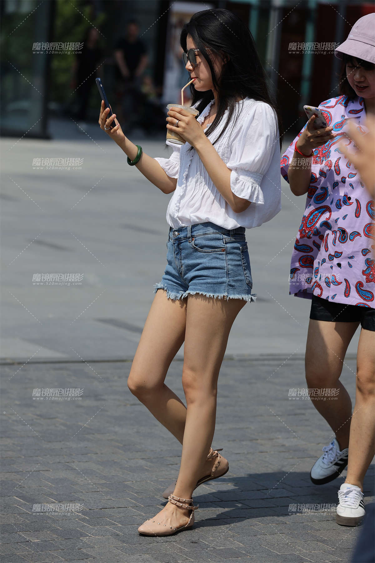 【小默赛帖】第1430篇★高腰热裤美女★-日更街拍