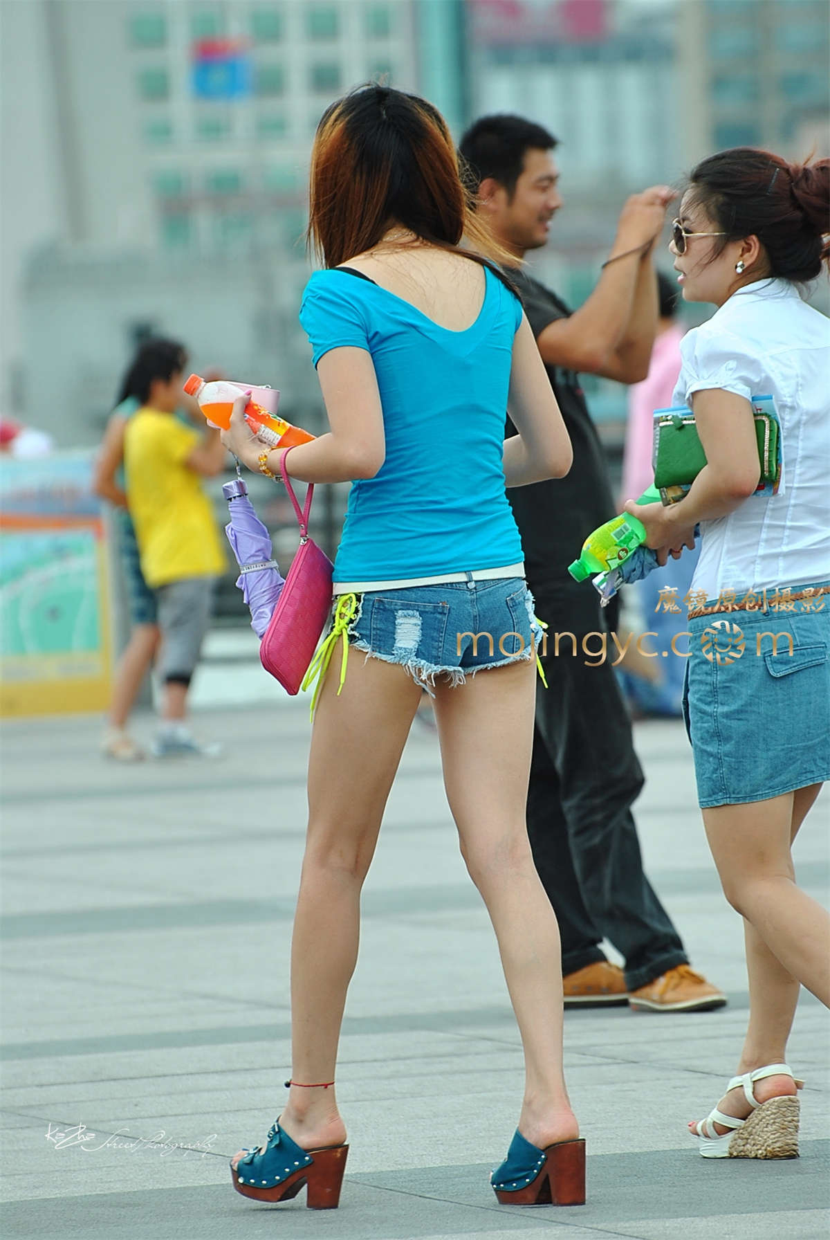 咔喳2016.12.07 街拍77 (15p)-日更街拍