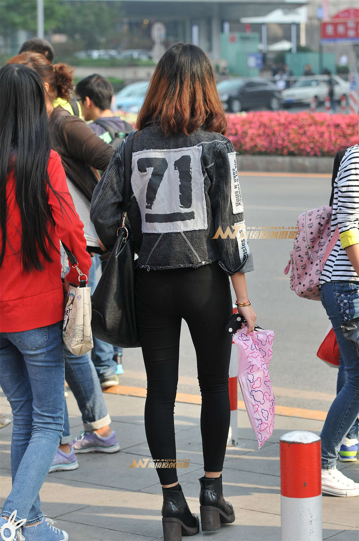 图片[2]-黑色紧身裤-日更街拍