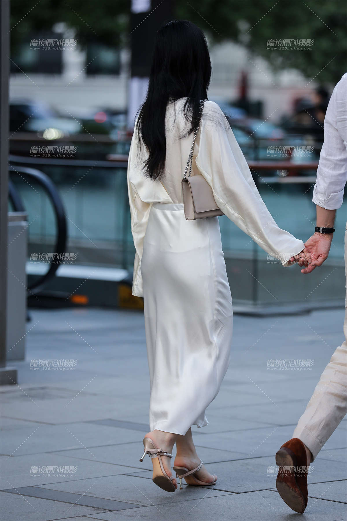 图片[2]-【小默赛帖】第1438篇★一身洁白性感美女★-日更街拍