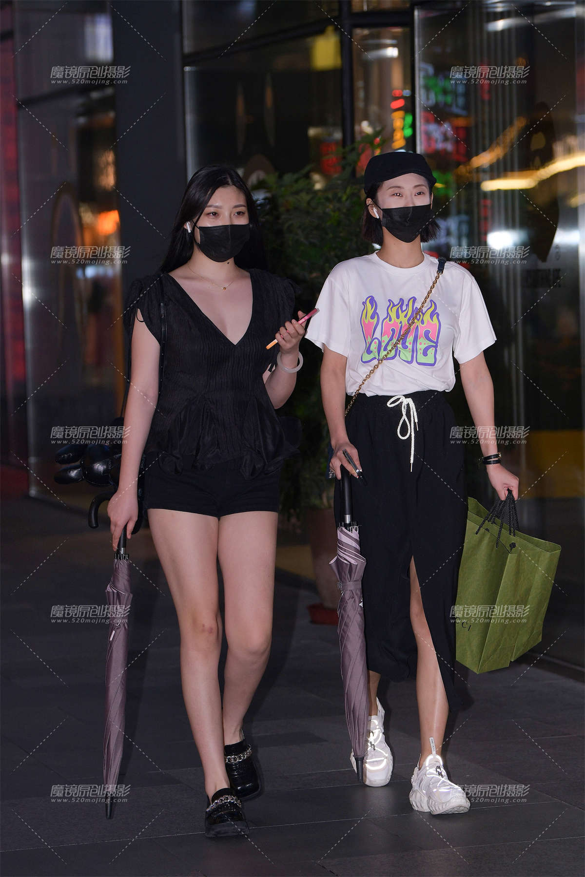 深V热裤微胖女孩-日更街拍