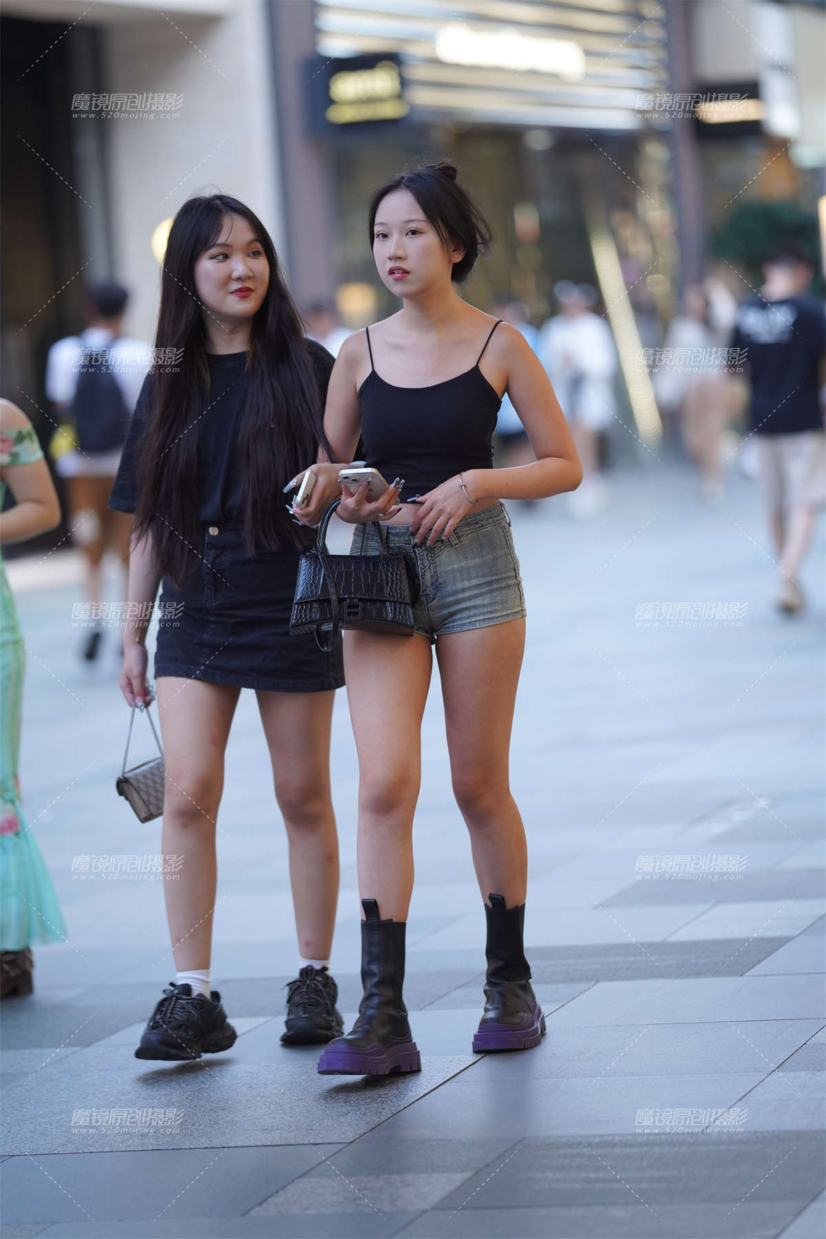 图片[2]-热裤小妹-日更街拍