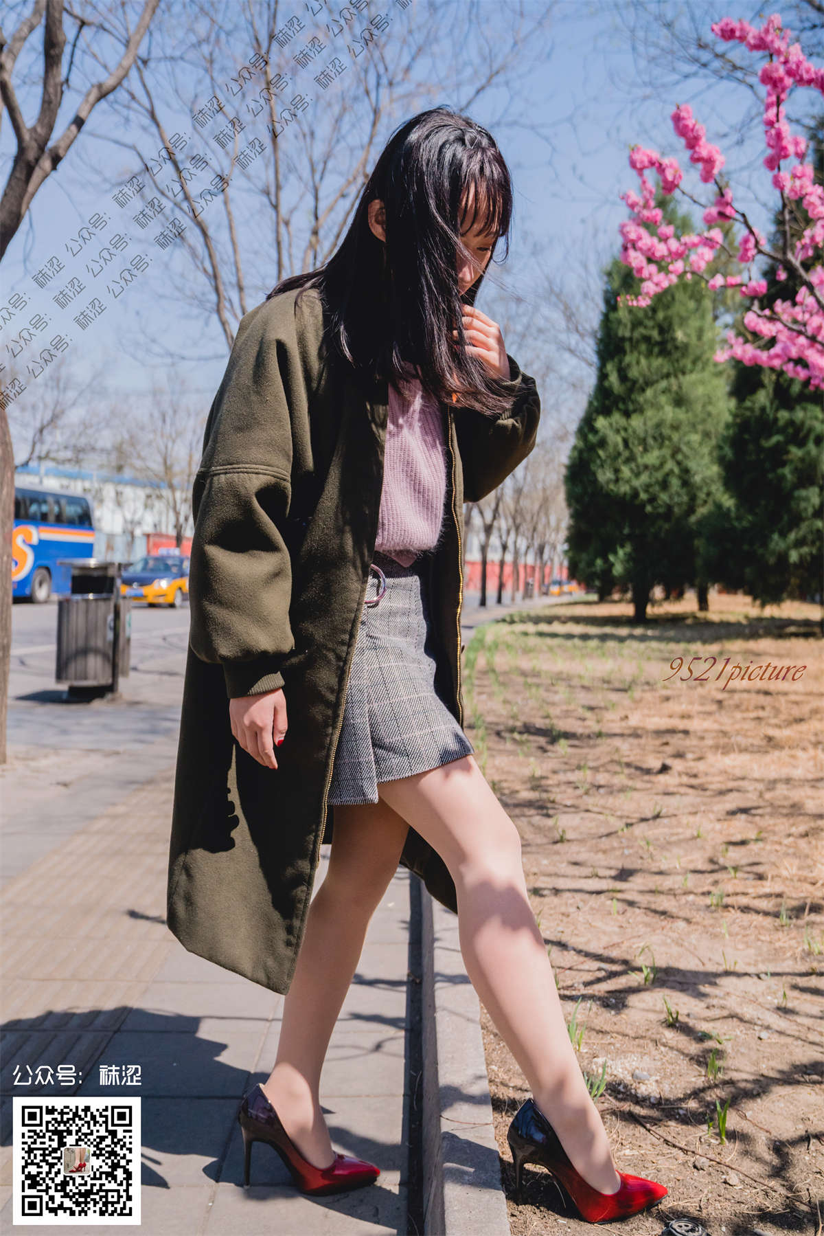 袜涩写真 VOL.028 Amanda.H打车小剧情-日更街拍