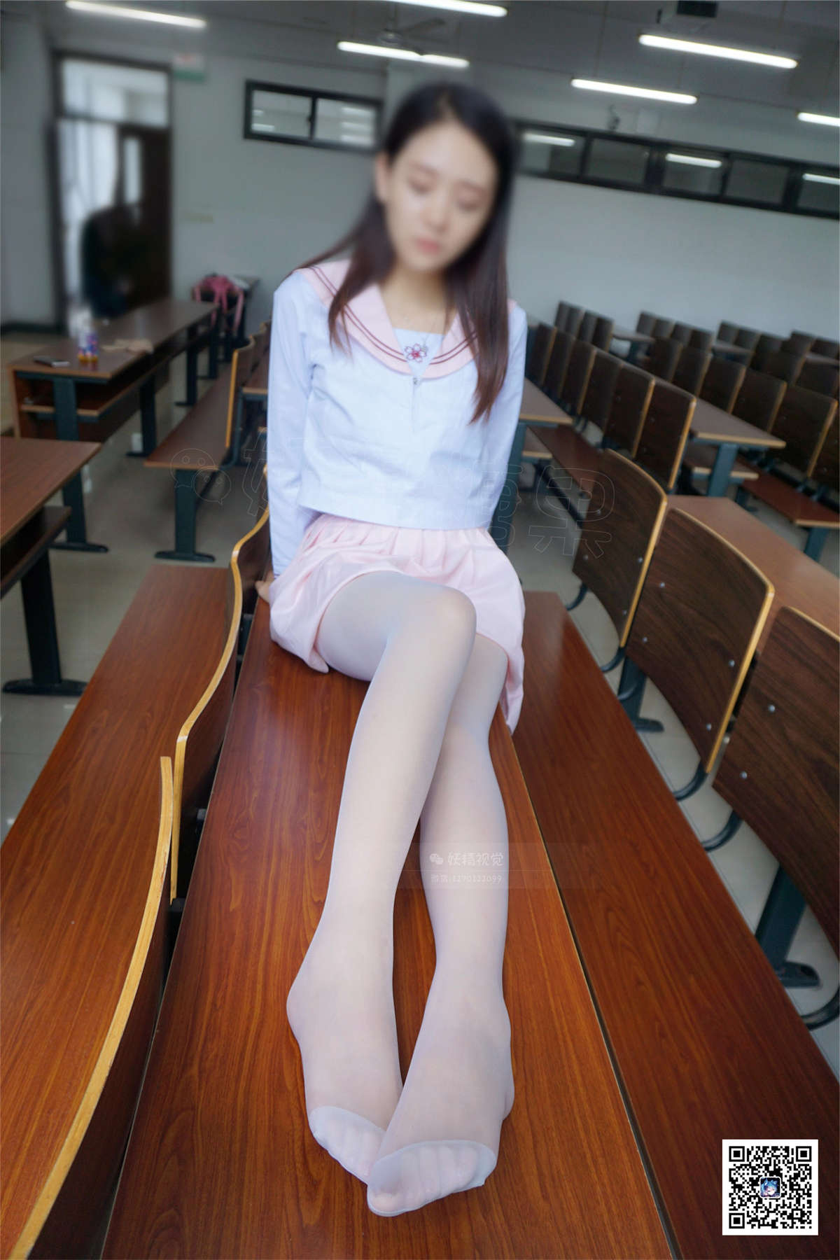 图片[2]-妖精视觉 NO.085 苏苏 狐狸的丝袜尾巴-日更街拍