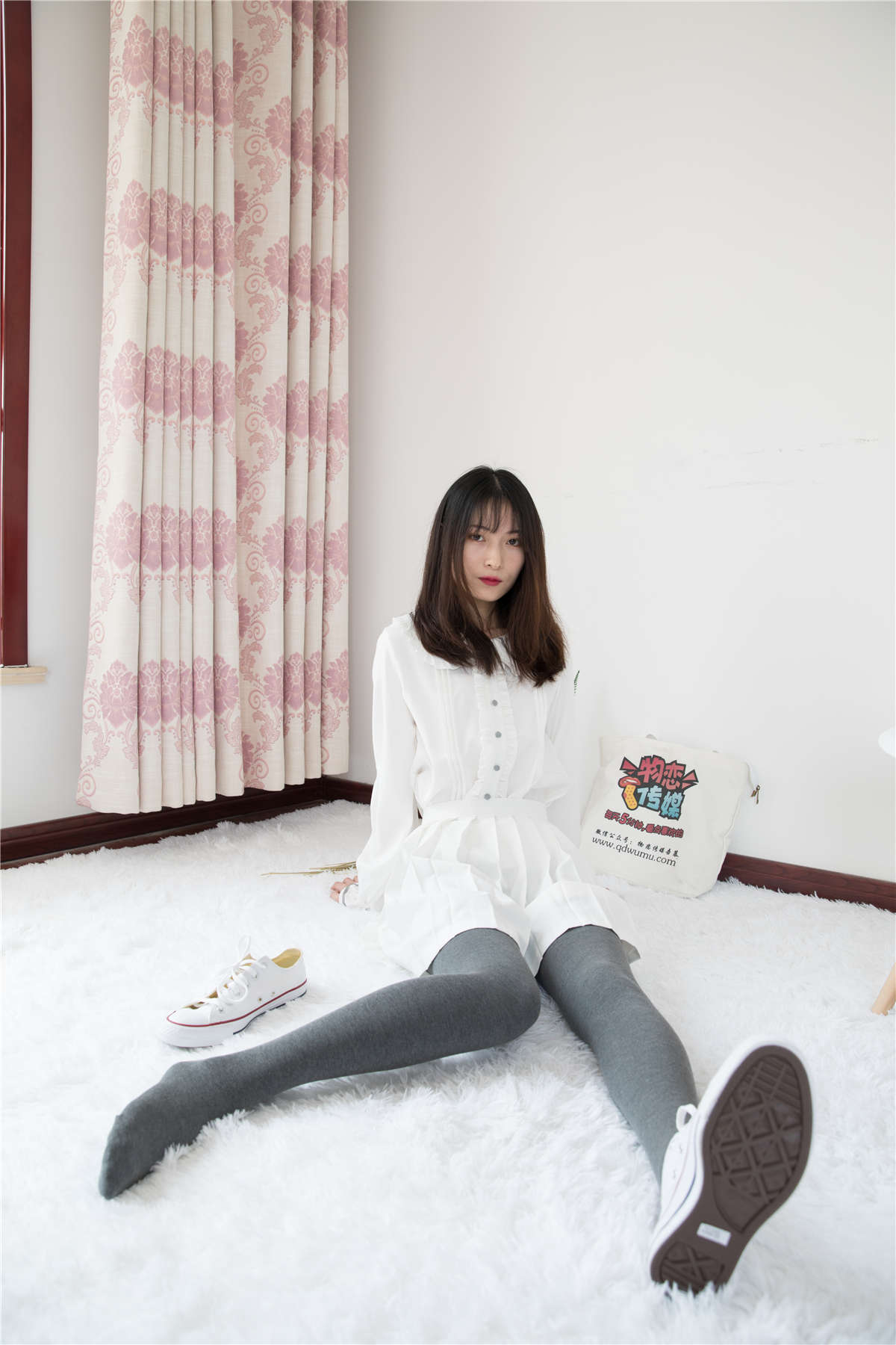 物恋传媒378期：猫耳-温暖的灰-日更街拍