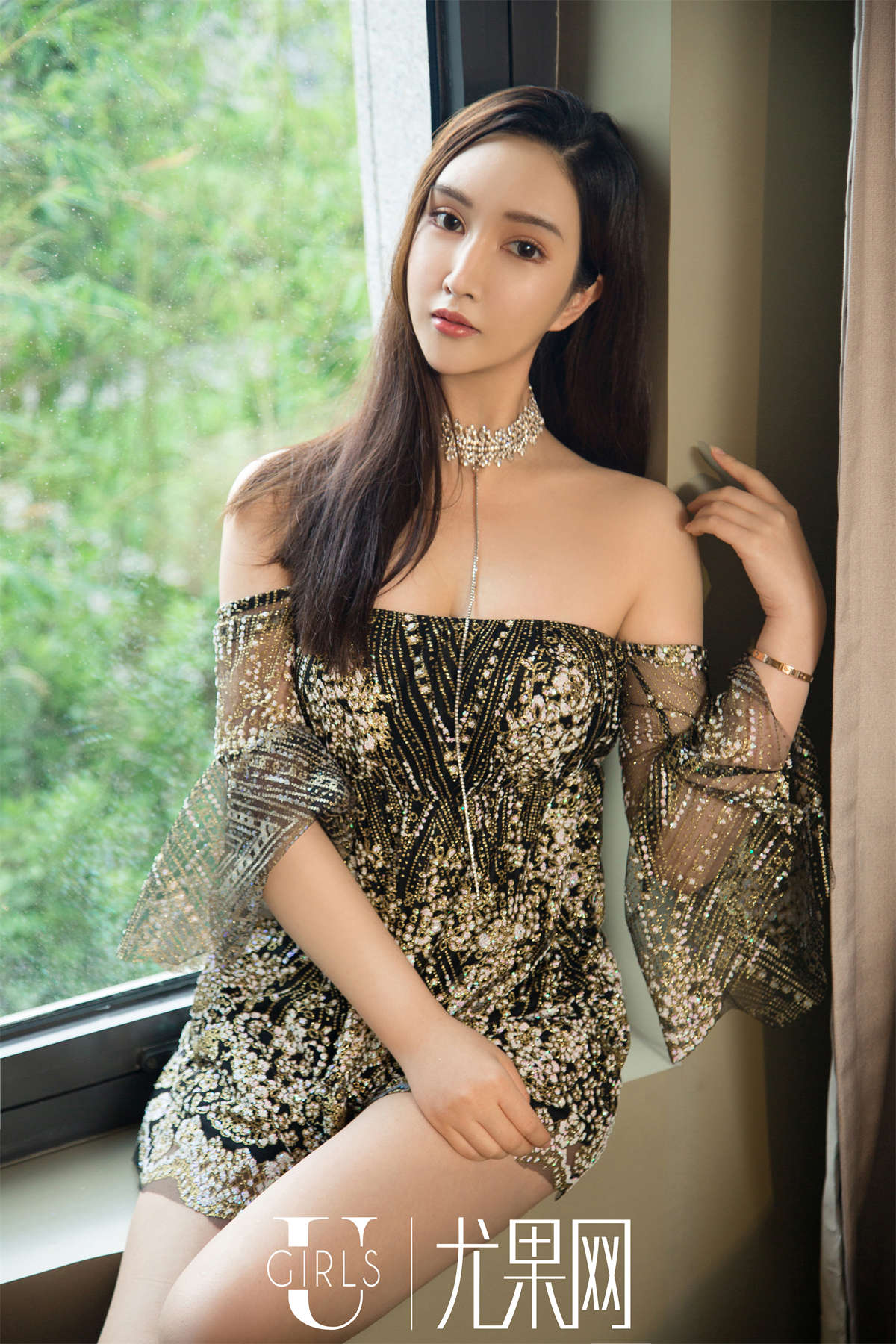 [Ugirls尤果网] U391 金露-日更街拍