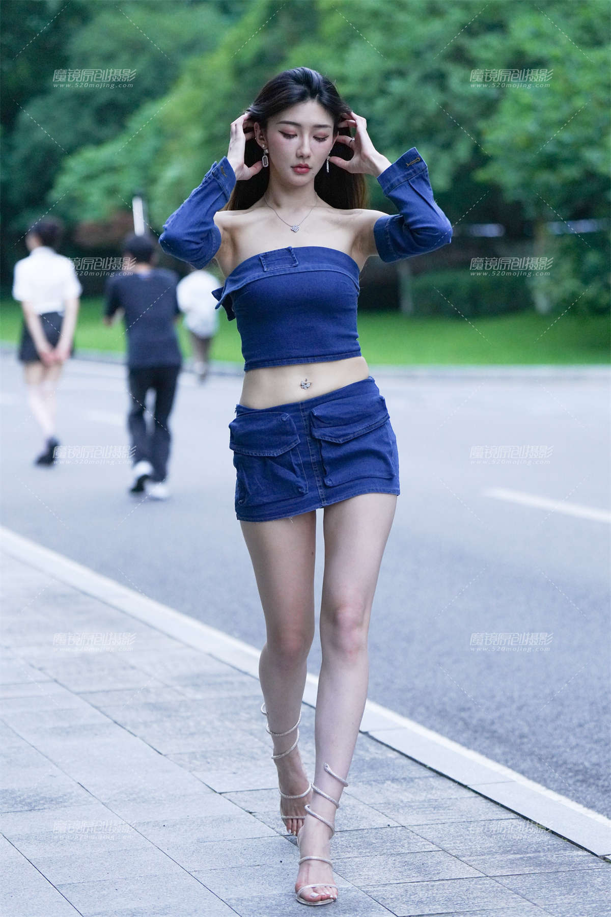 颜值 美腿 玉足-日更街拍