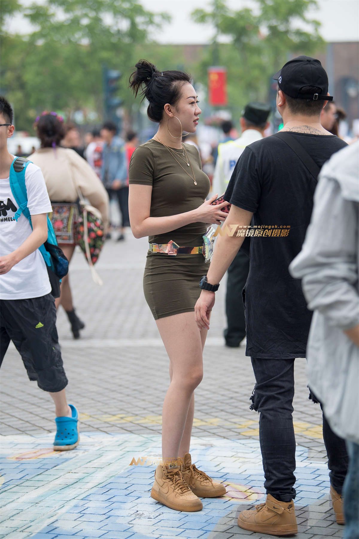 【一只傻麋鹿赛帖】极品包臀裙美女-日更街拍