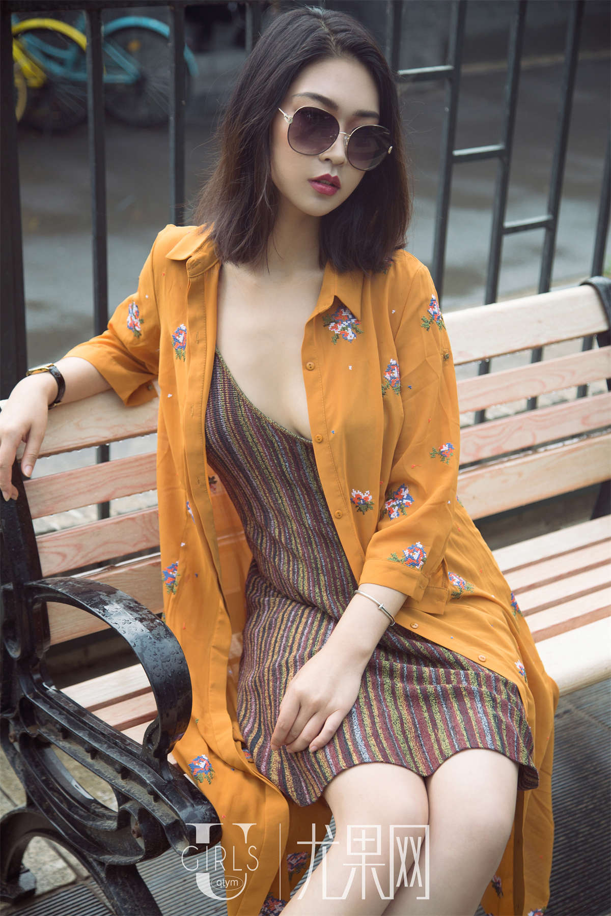 [Ugirls尤果网] U394 果冻-日更街拍