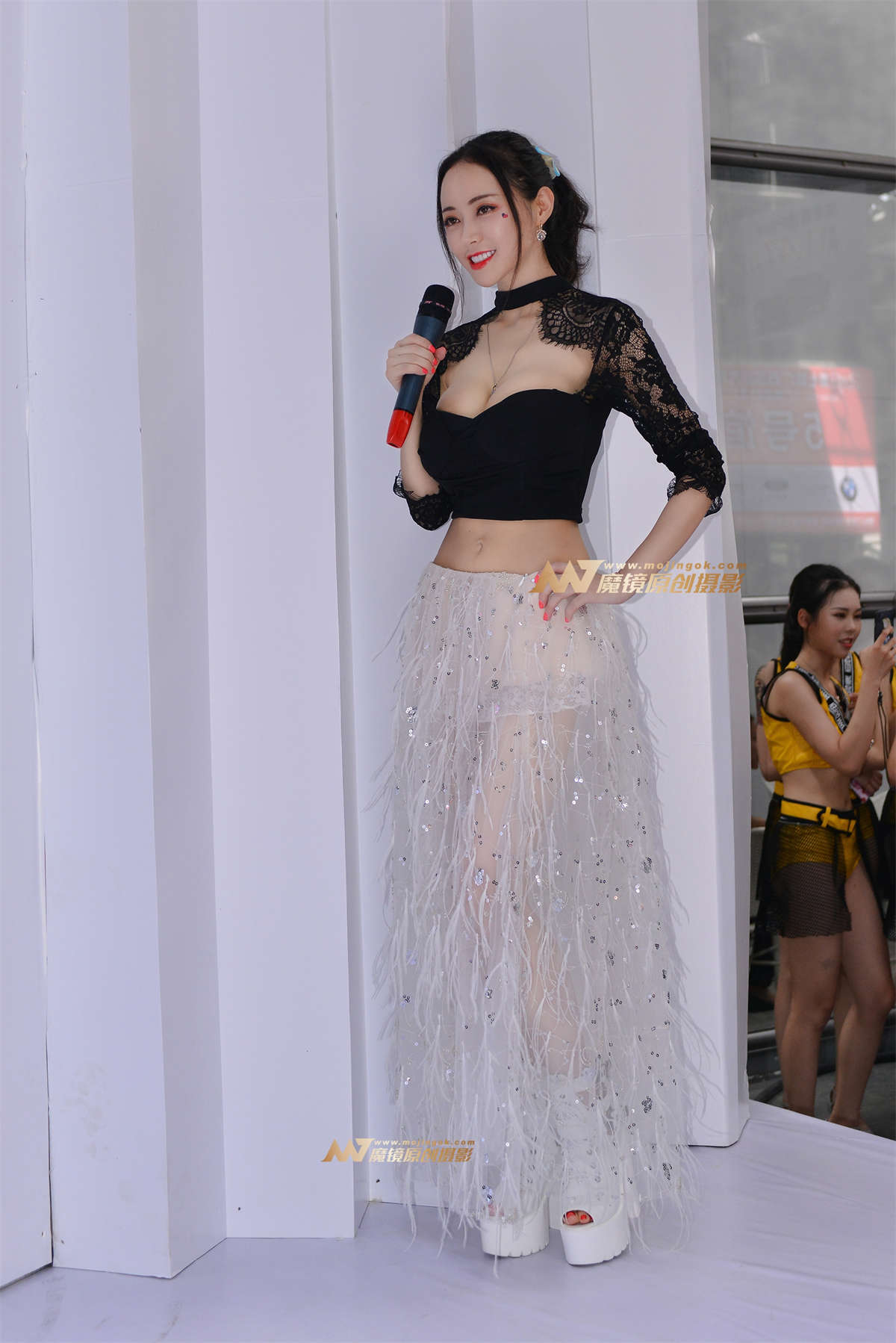 图片[2]-【哈曼赛帖】乳神潘春春街拍-日更街拍