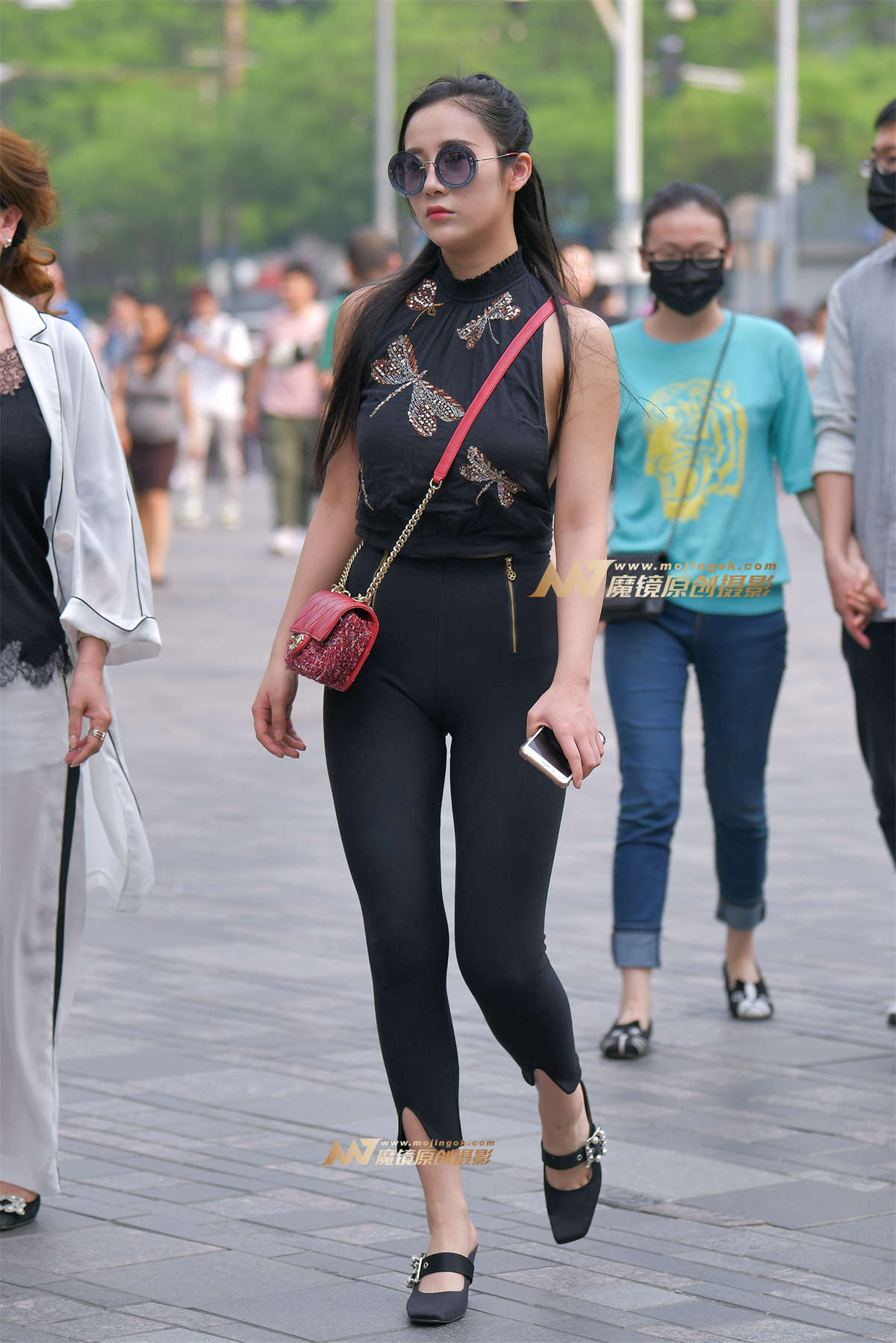 【红石赛帖】黑色性感紧身裤美女-日更街拍