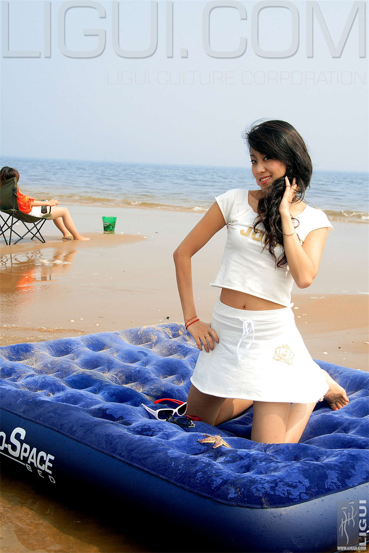 Ligui丽柜 2006-11-06 琳达-日更街拍