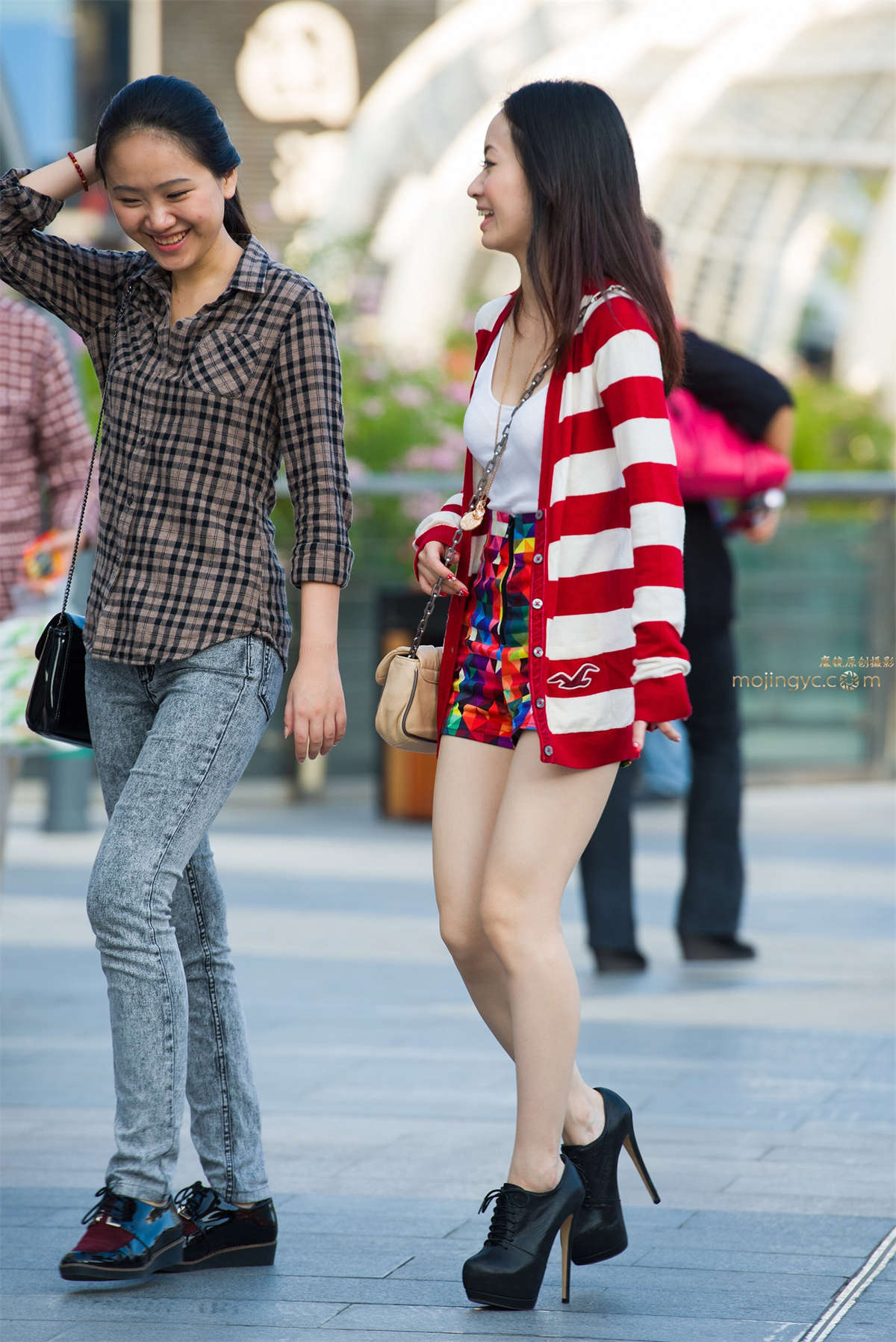 热裤，裸腿，超高跟-日更街拍