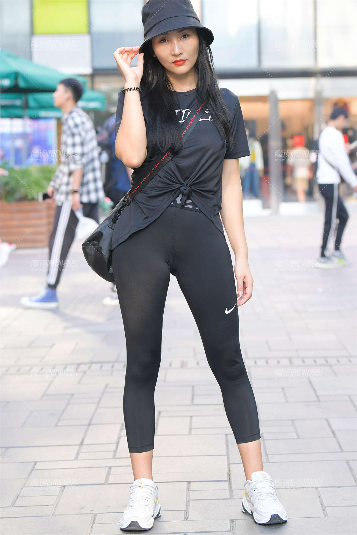 【红石赛贴】黑色紧身裤__-日更街拍