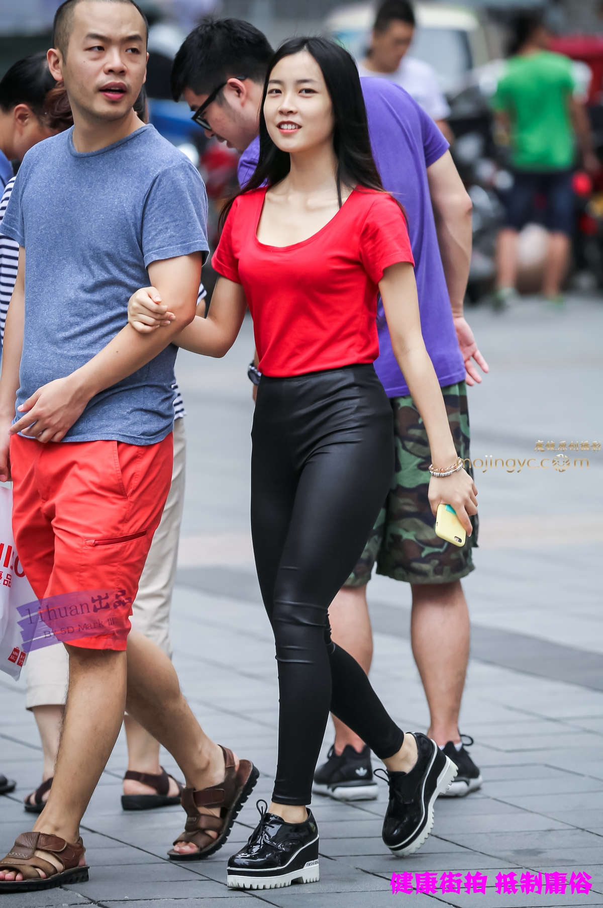 李欢原创-皮裤，丰腴（8P）-日更街拍