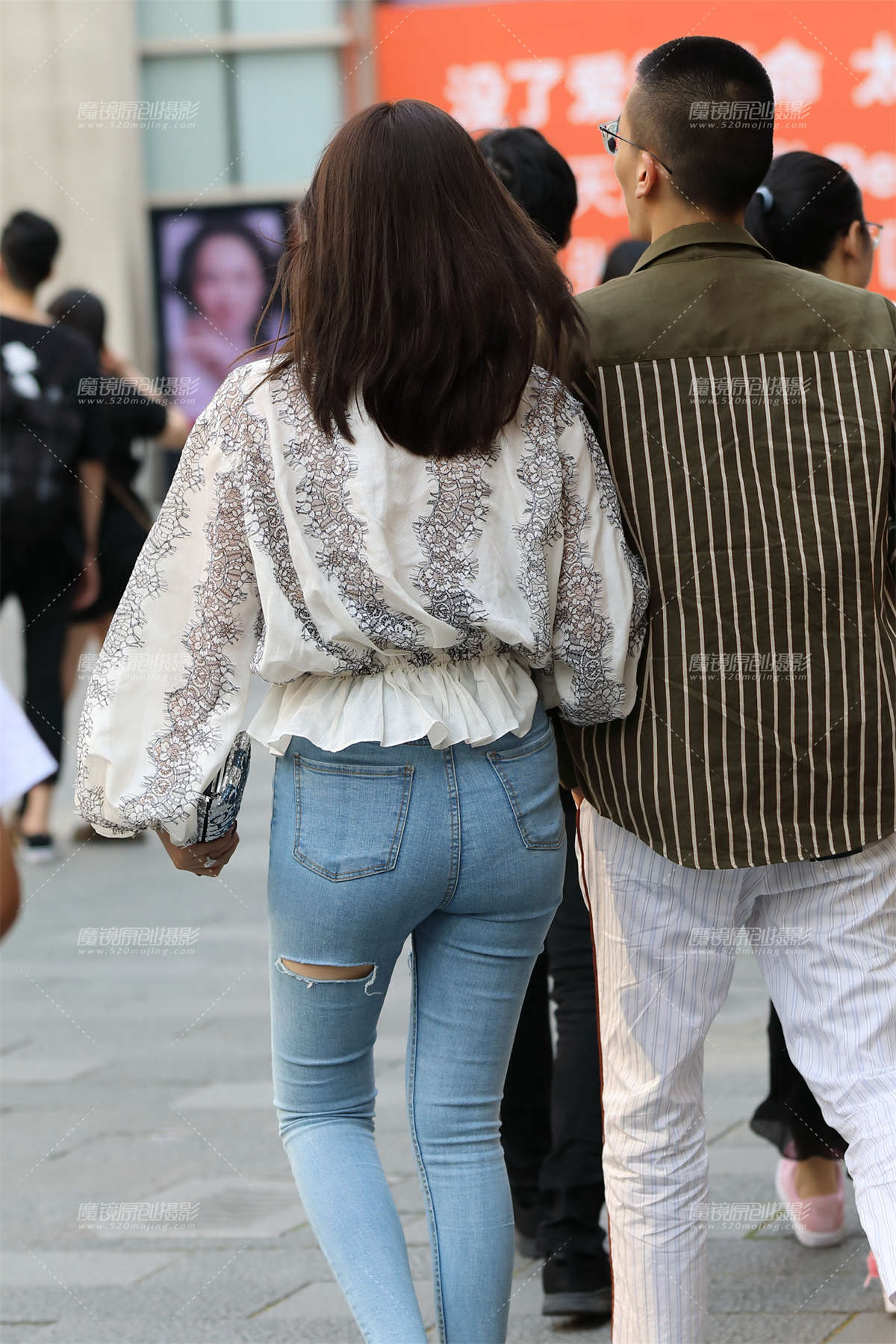 图片[2]-【欧阳赛帖】包臀紧身牛仔裤美女-日更街拍