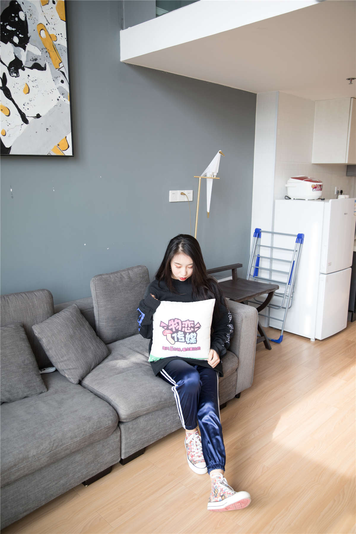 图片[2]-物恋传媒No.130期：璐璐-花团锦簇帆布鞋之美-日更街拍