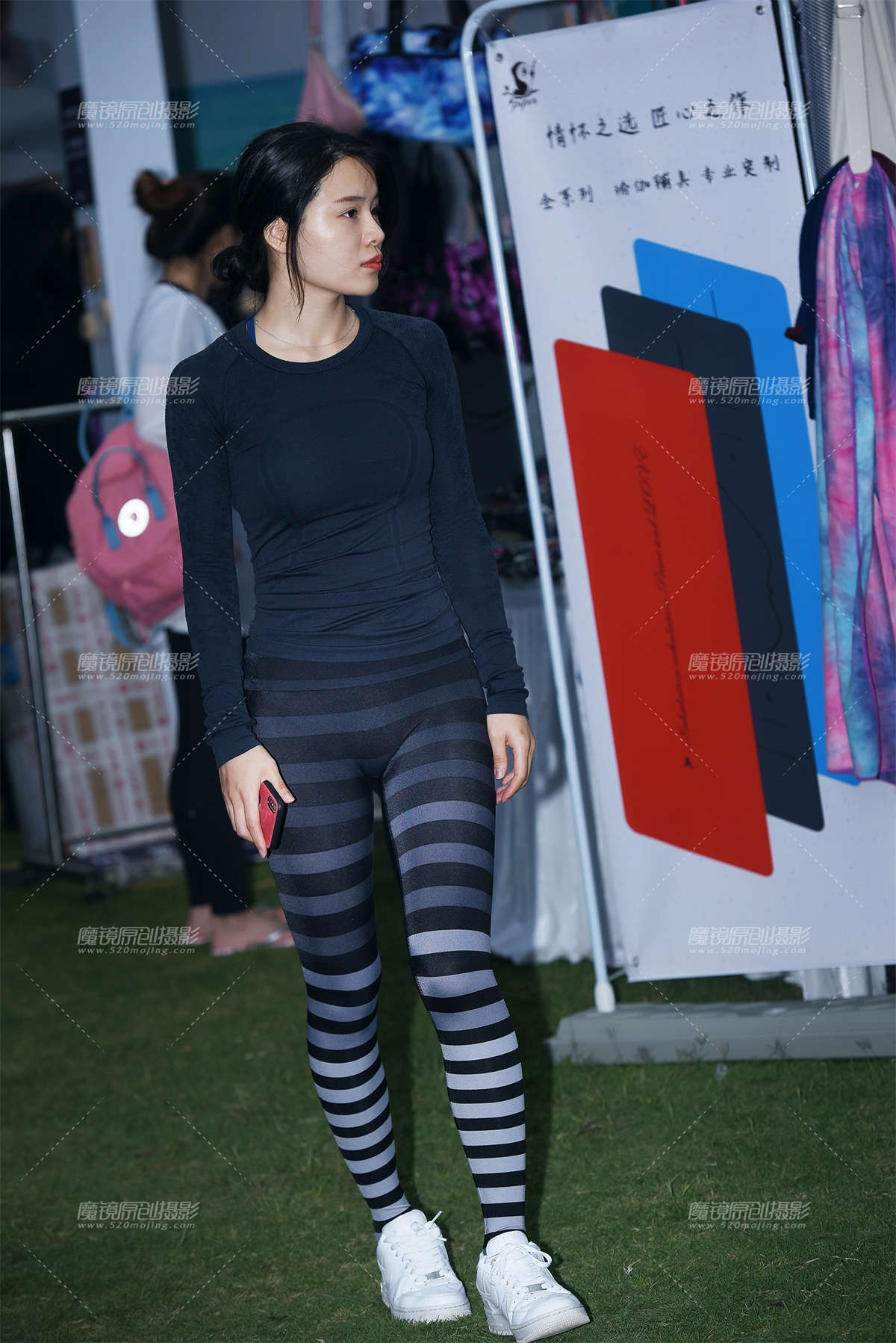 【咔喳赛帖】逛夜市-日更街拍