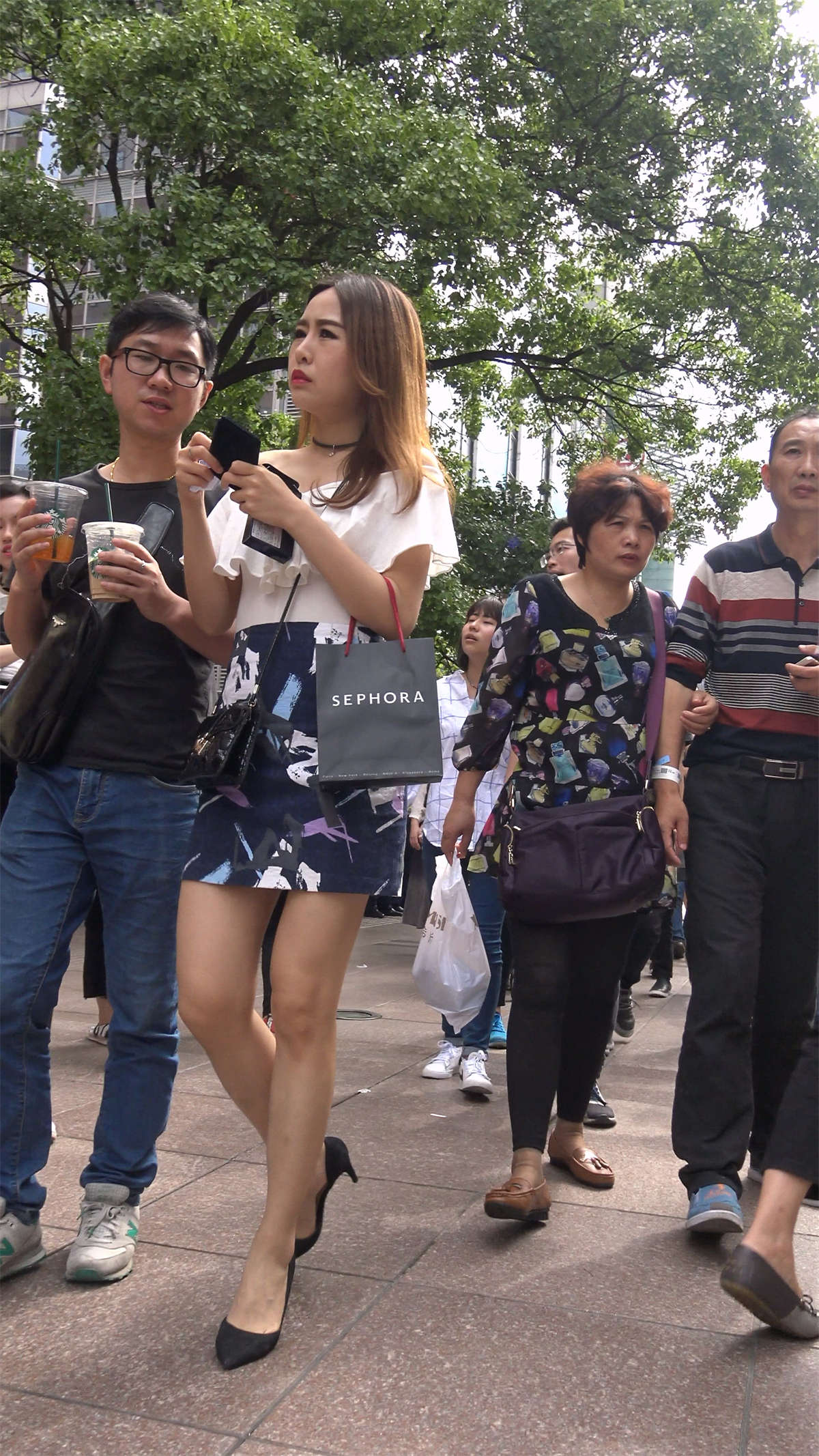 图片[2]-美丽长腿女友-日更街拍