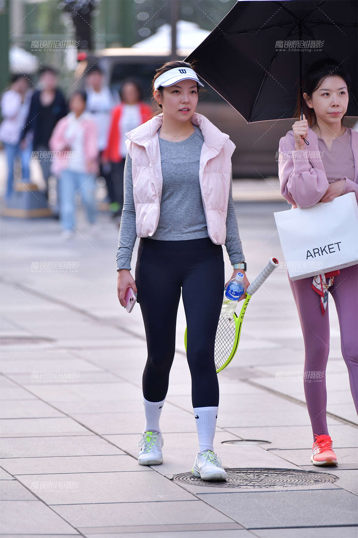 ★网球教练紧身裤美女-日更街拍