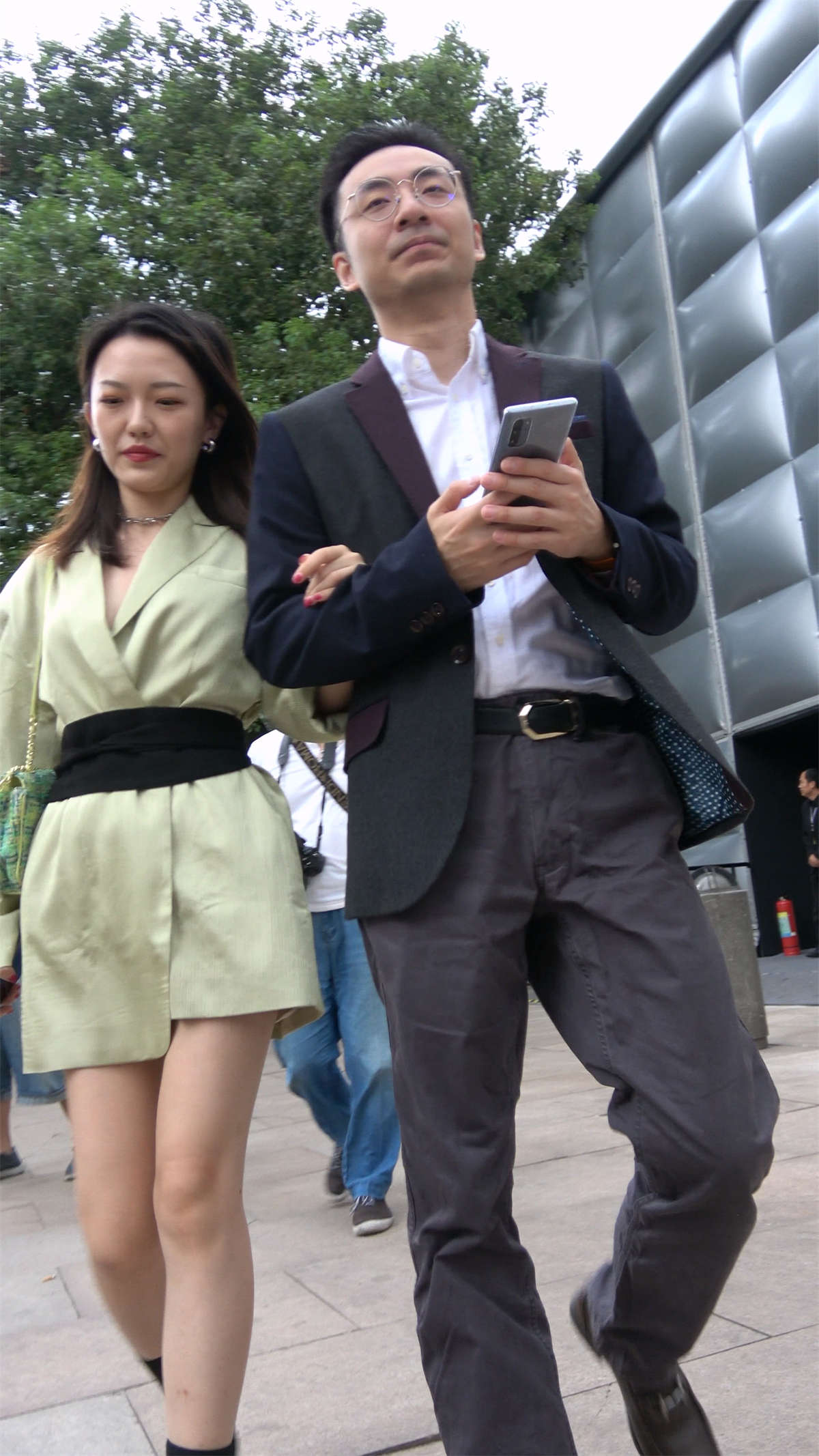 图片[2]-青春活力小姐姐-日更街拍