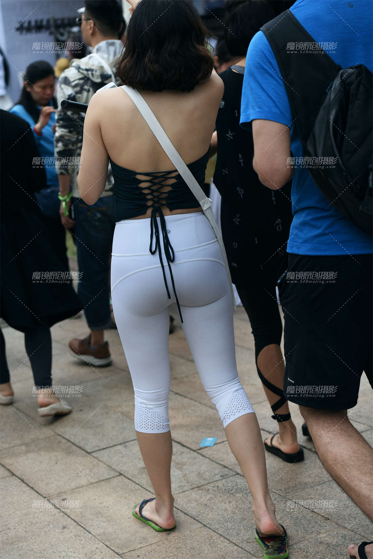 图片[2]-【咔喳赛帖】极品白裤-日更街拍