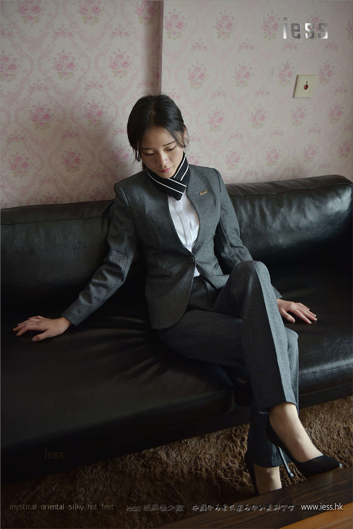 IESS异思趣向 丝足便当087期：空姐养成计划系列-1 小六-日更街拍