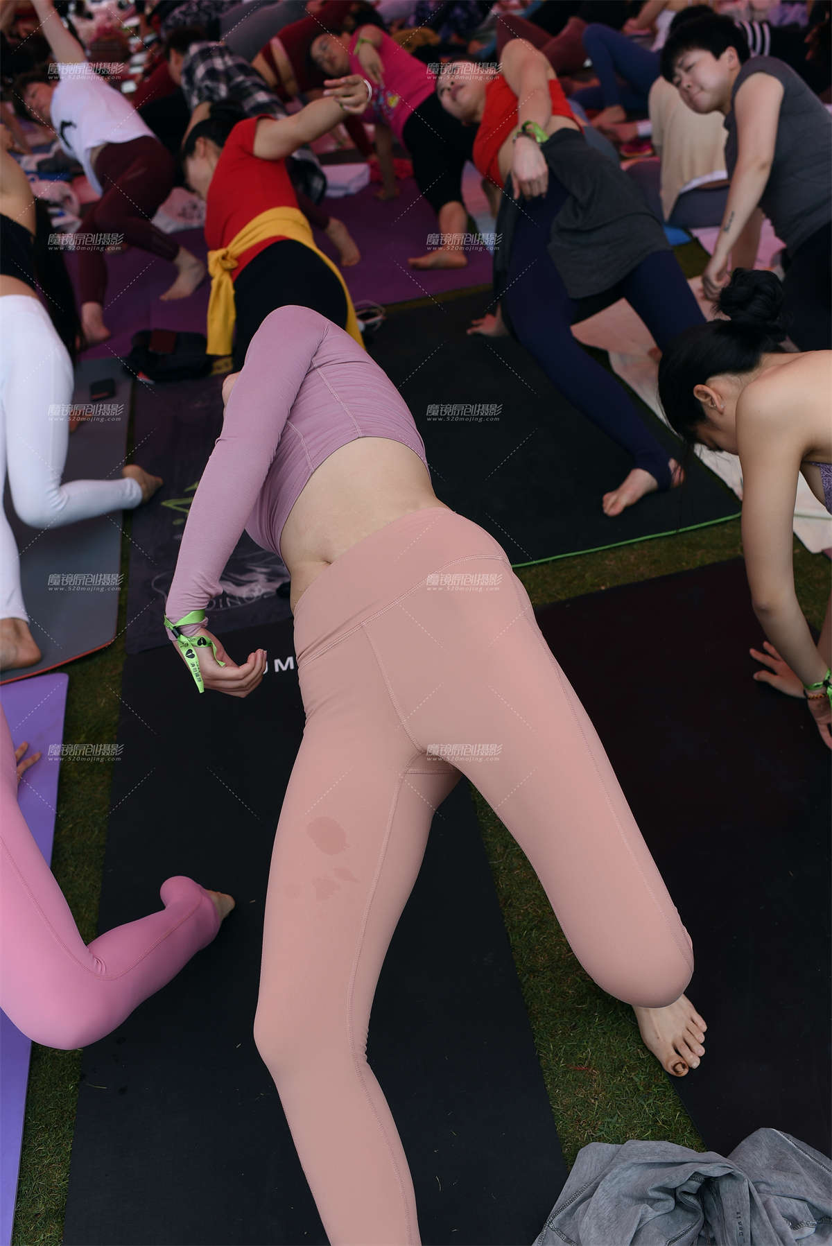 图片[2]-【咔喳赛帖】静心 屏气 美丽的瑜伽-日更街拍