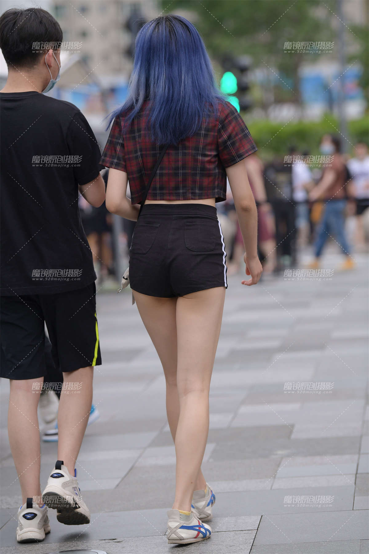 图片[2]-露腰热裤YY女友-日更街拍