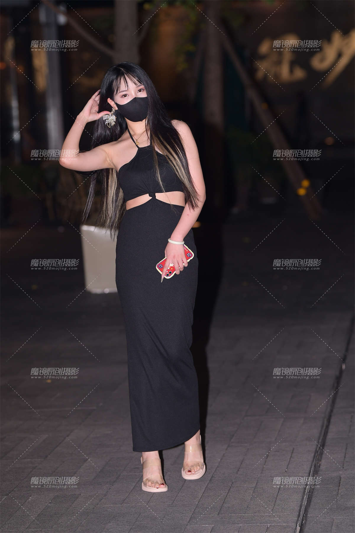 夜拍黑魅美女-日更街拍