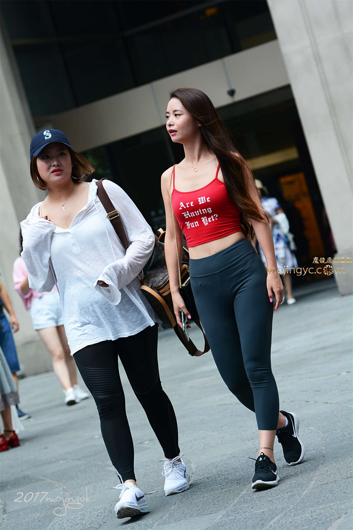 咔喳赛帖-漂亮运动的打扮-日更街拍